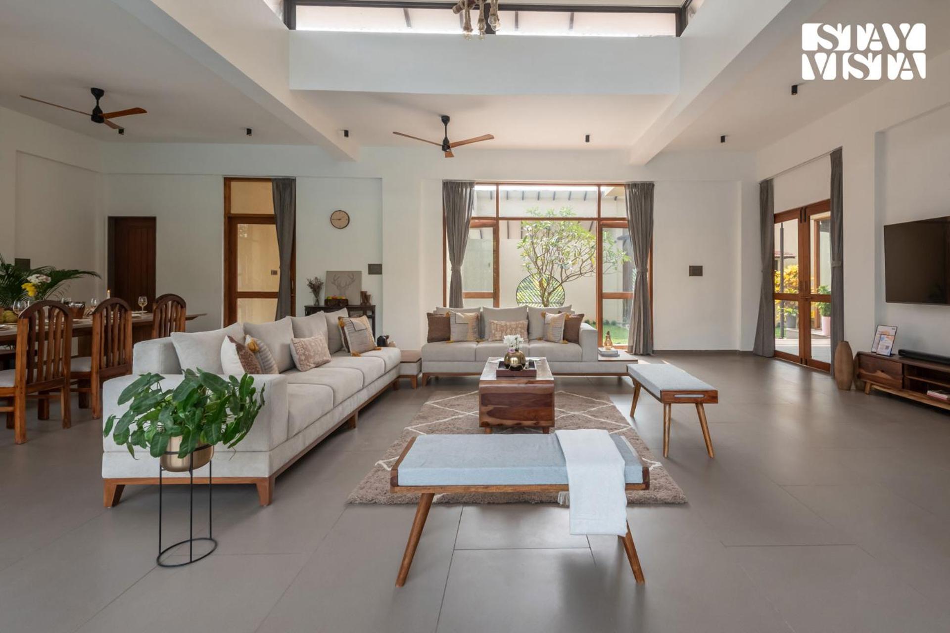 Villa photo 1