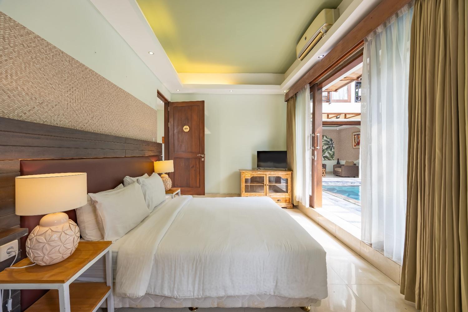 Suite Plus Room with Pool Access - Photo 4