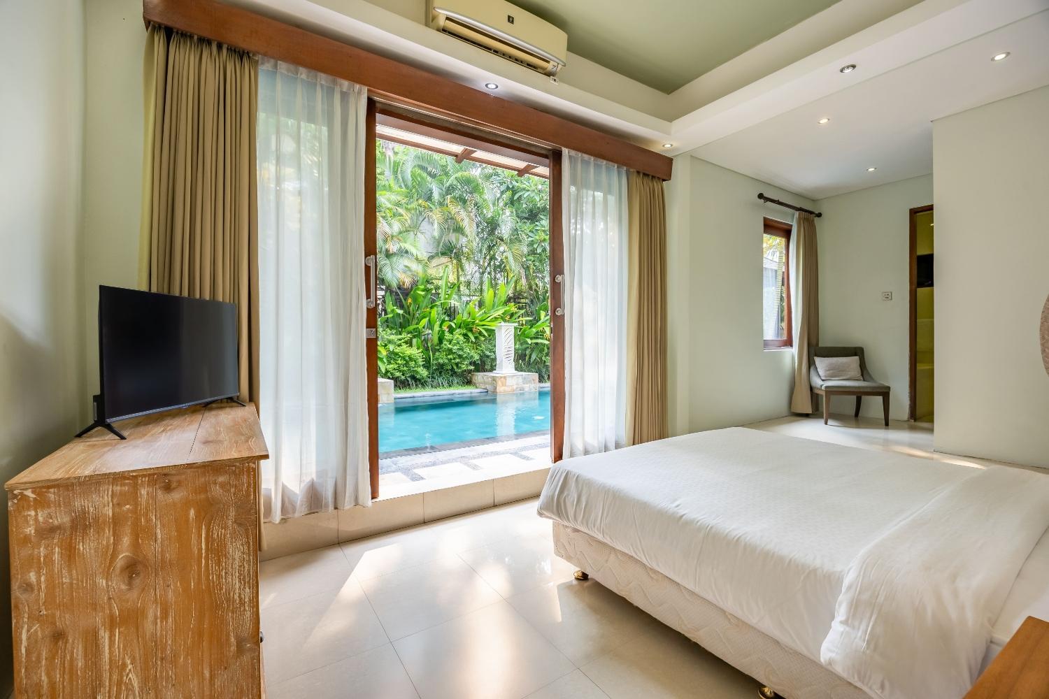 Suite Plus Room with Pool Access - Photo 1