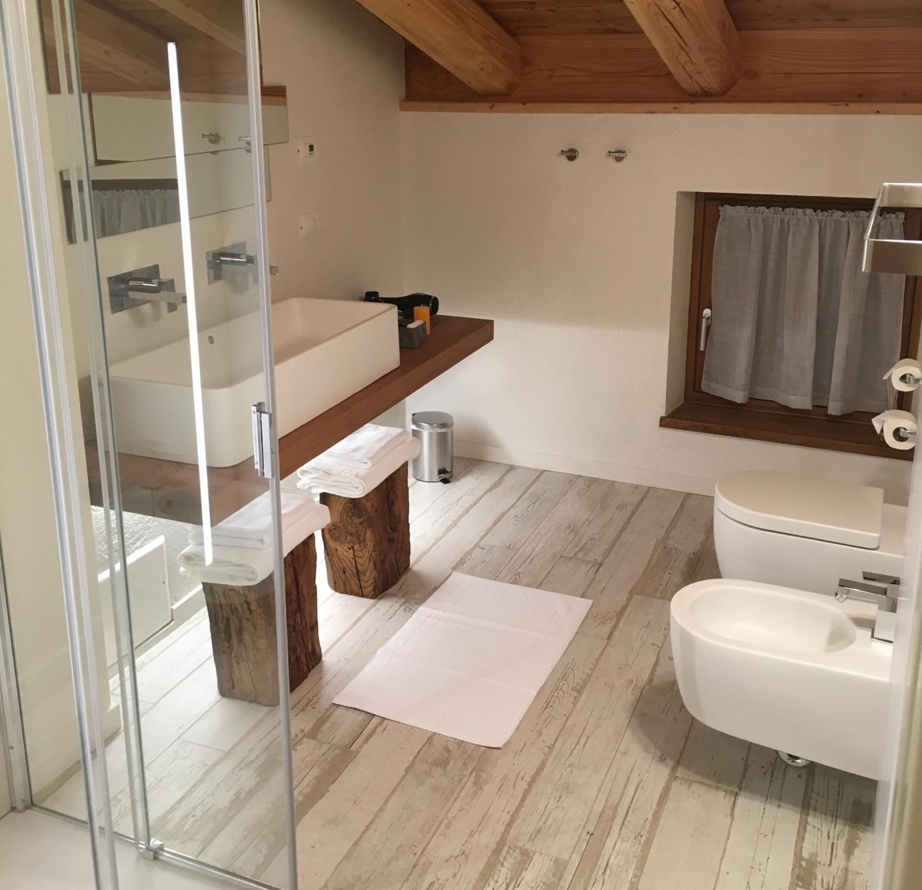 Superior Double or Twin Room with Balcony photo 2