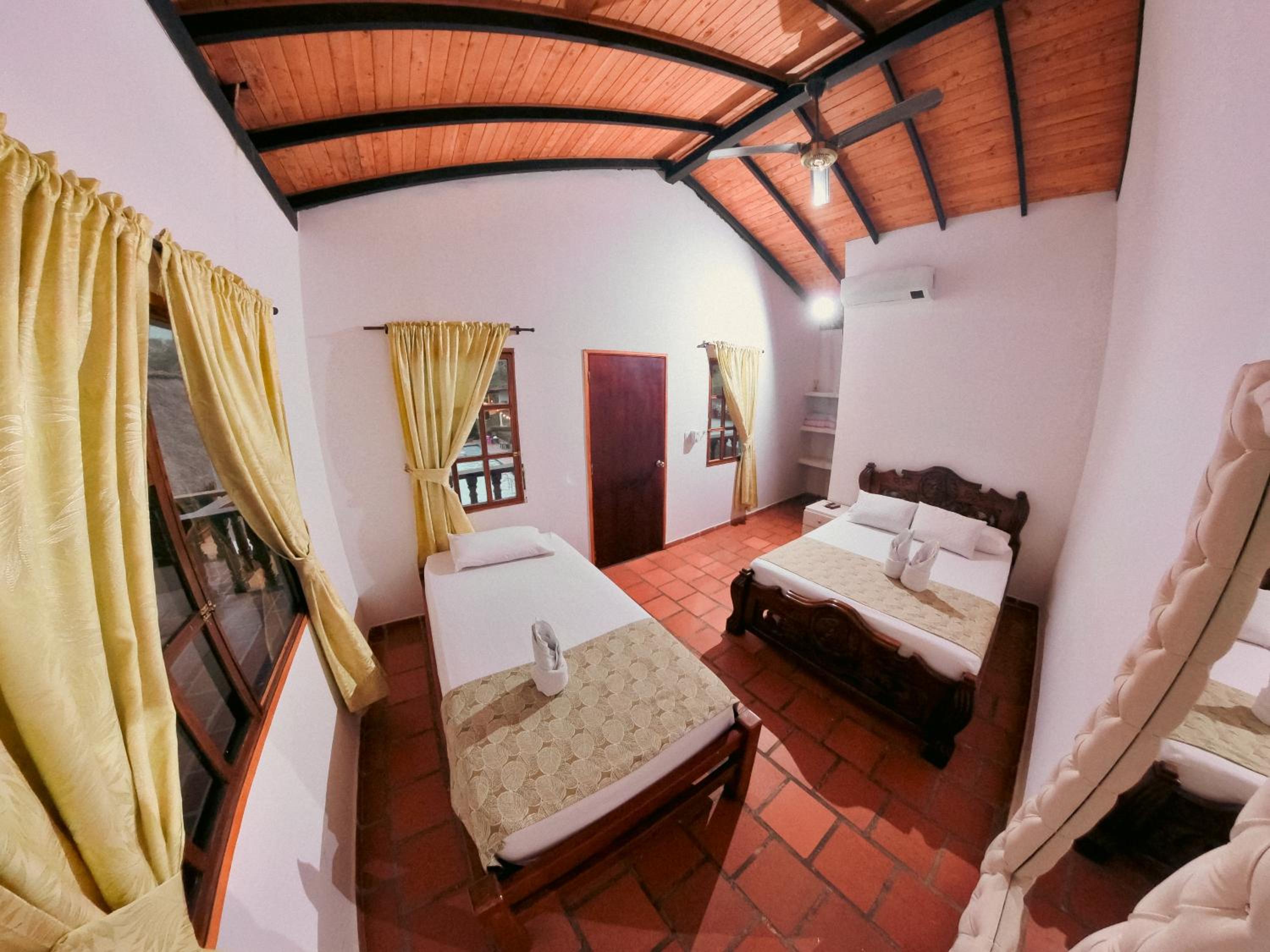 Standard Triple Room photo 3