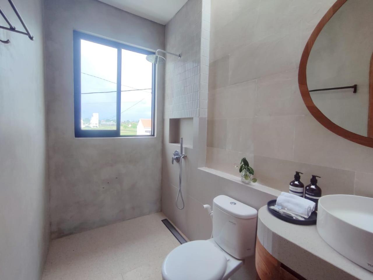 Three-Bedroom Villa photo 2