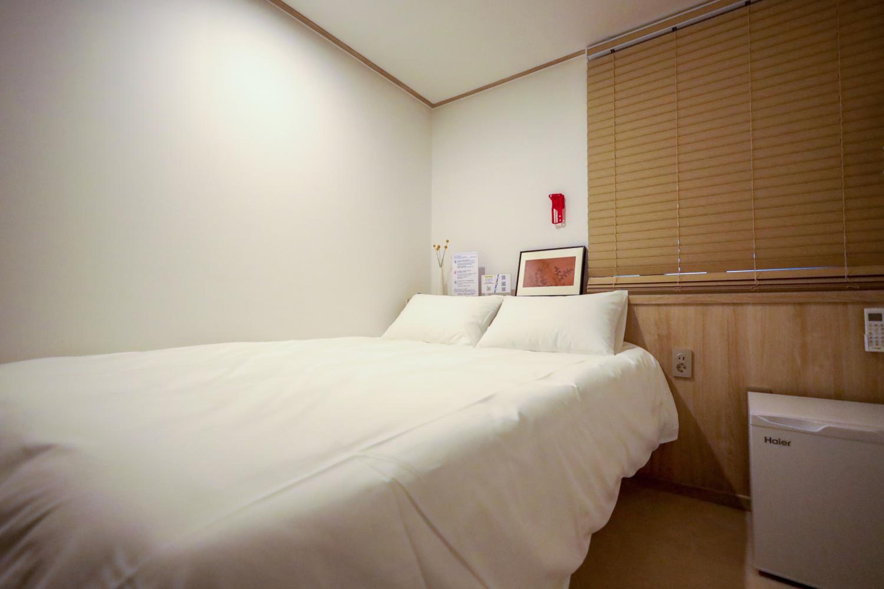 Queen Room - Photo 1