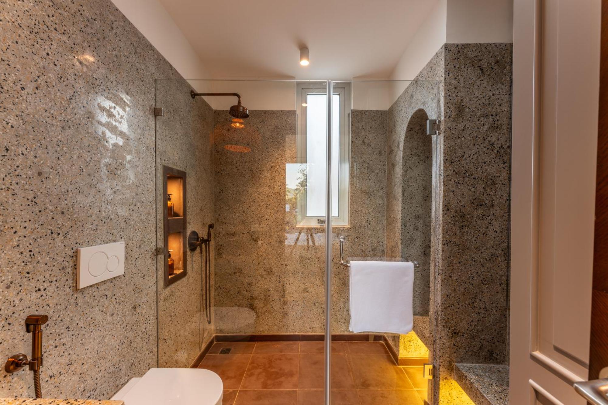 La Verona- 05|2BHK|Patio|Full Generator Backup photo 2