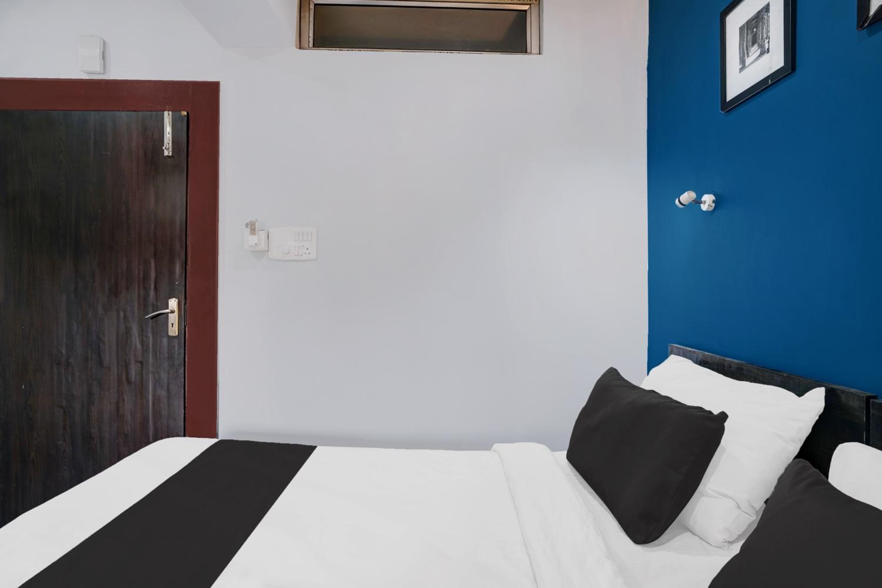 Standard Double Room photo 3