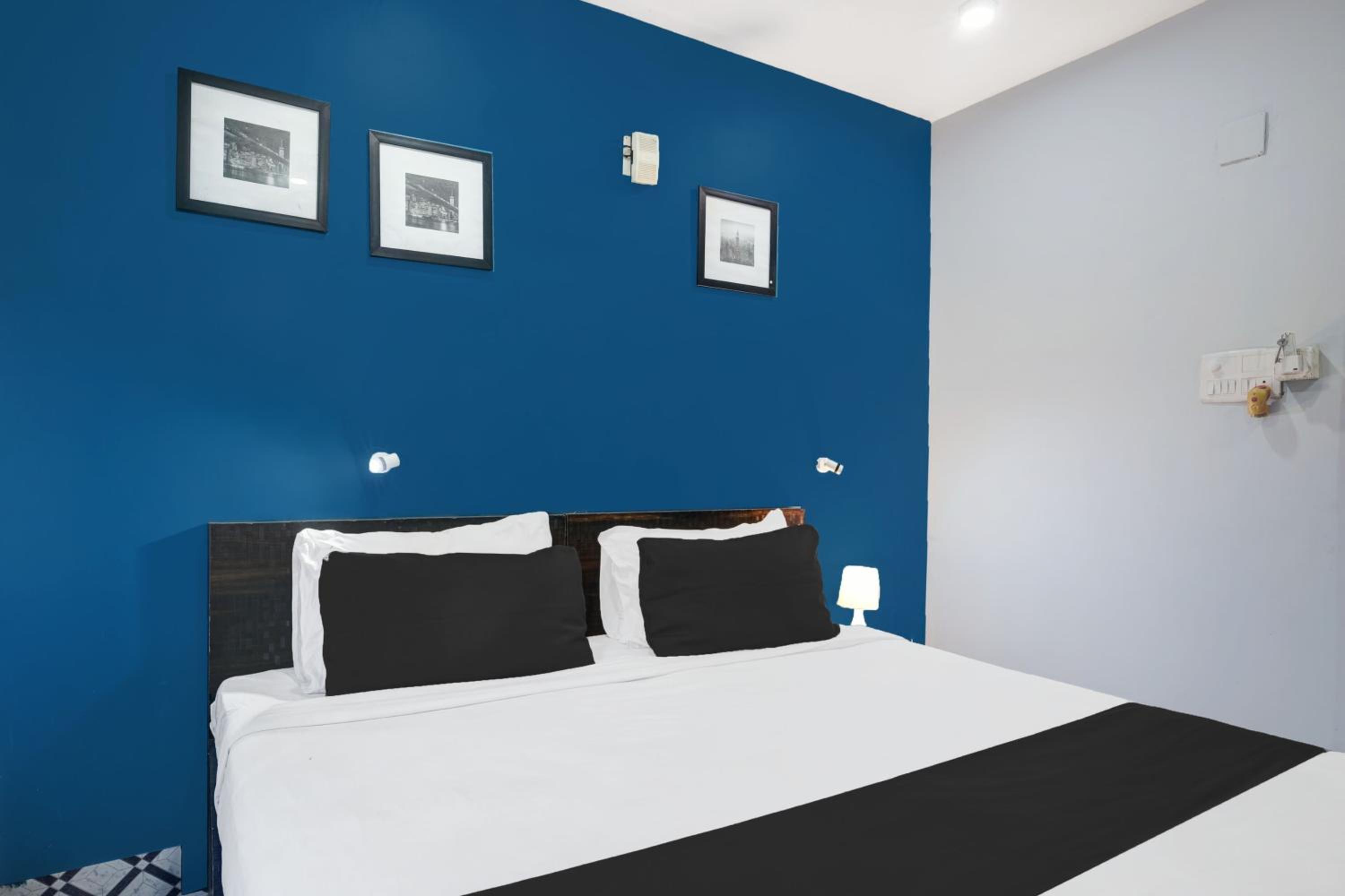 Standard Double Room photo 2