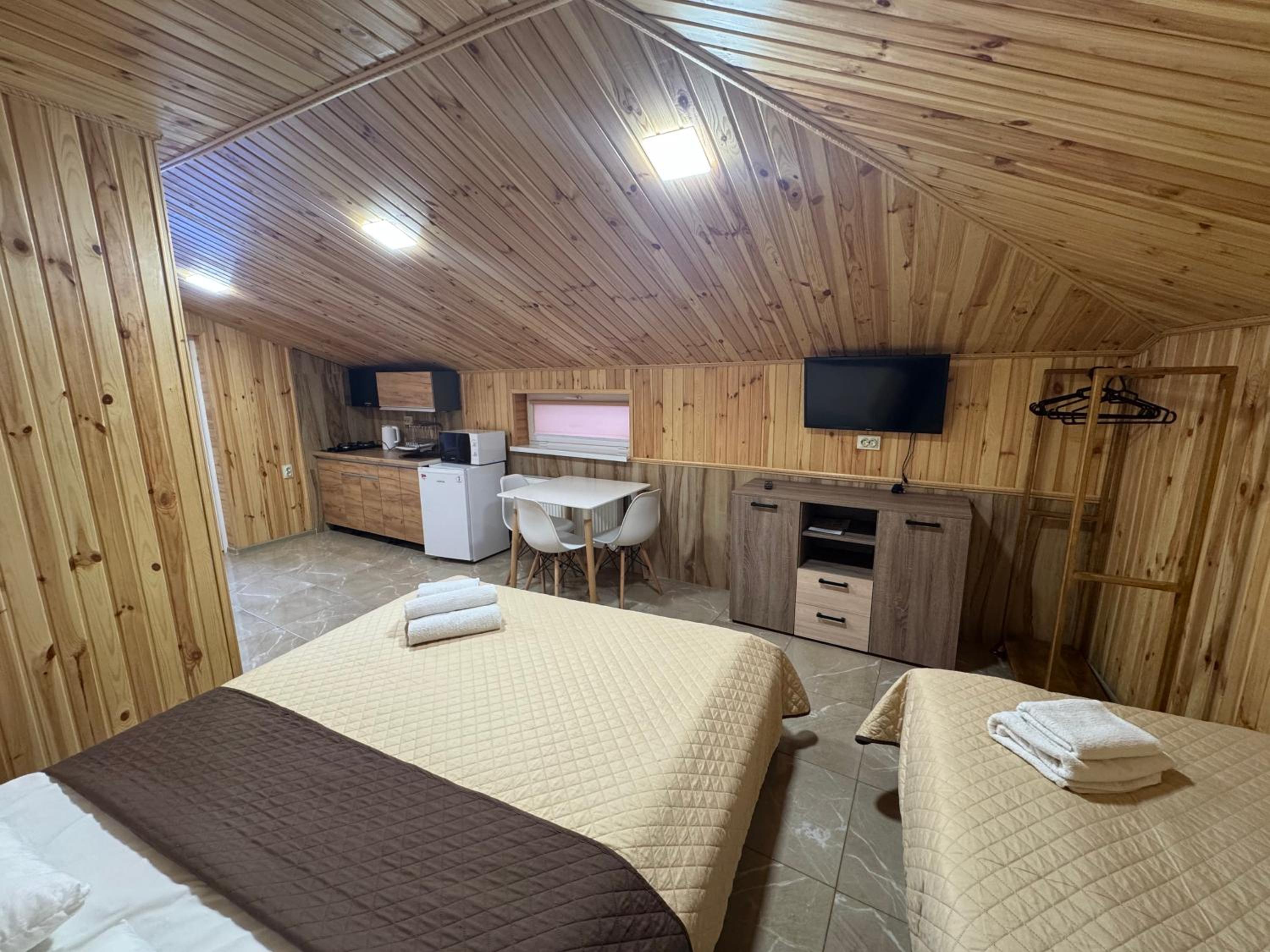 Comfort Triple Room