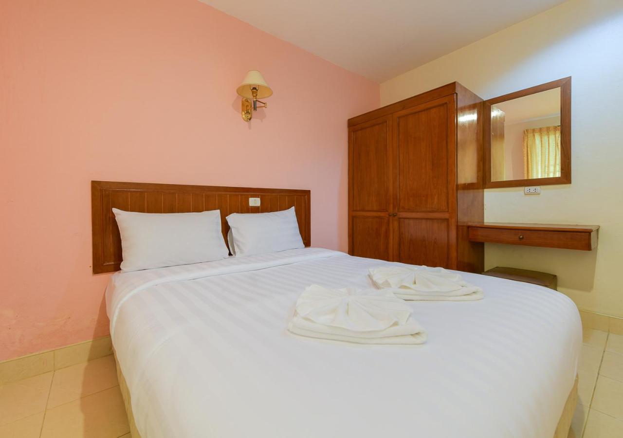 Deluxe Double Or Twin Room photo 3