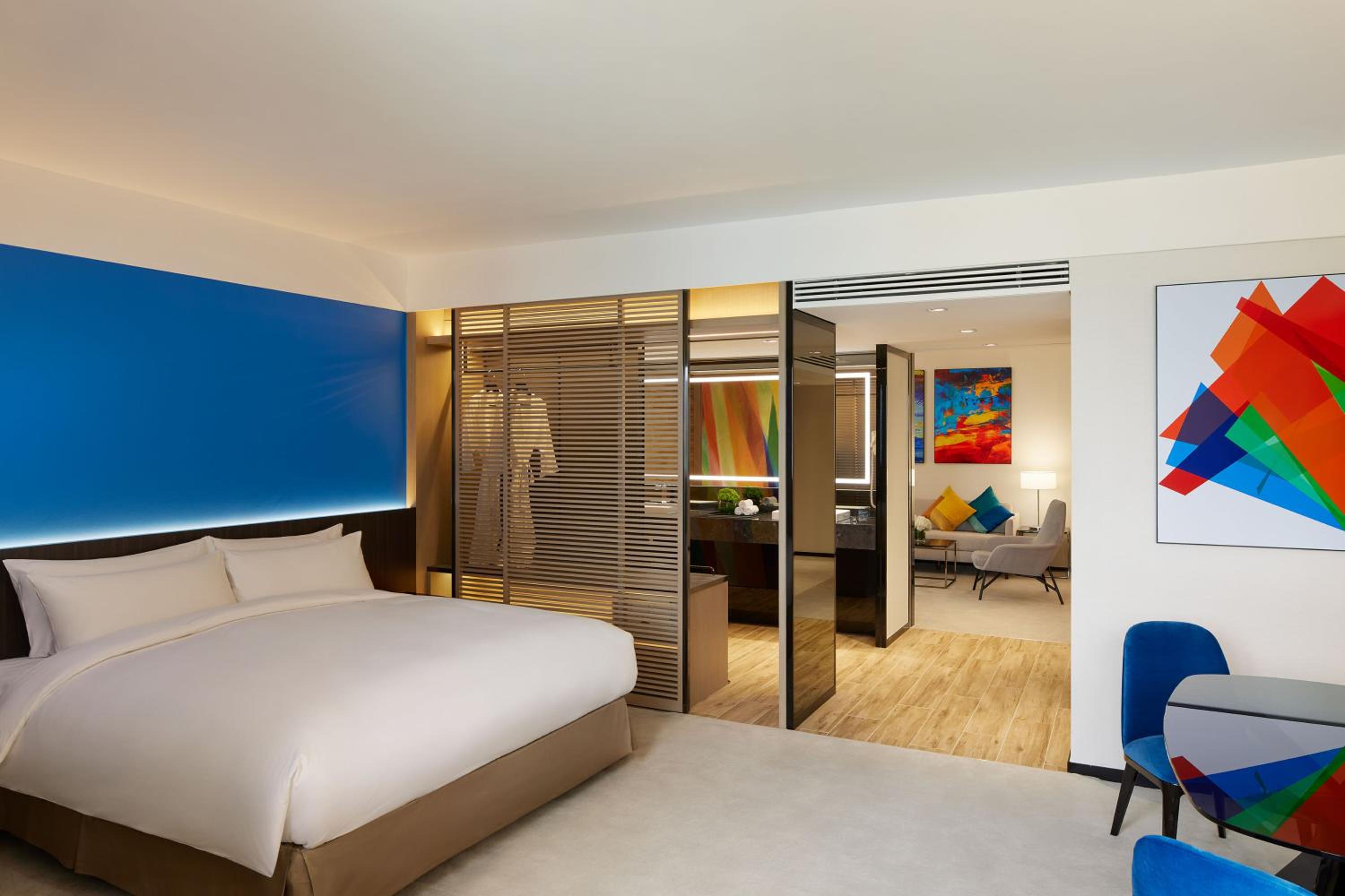 Continental Superior Suite