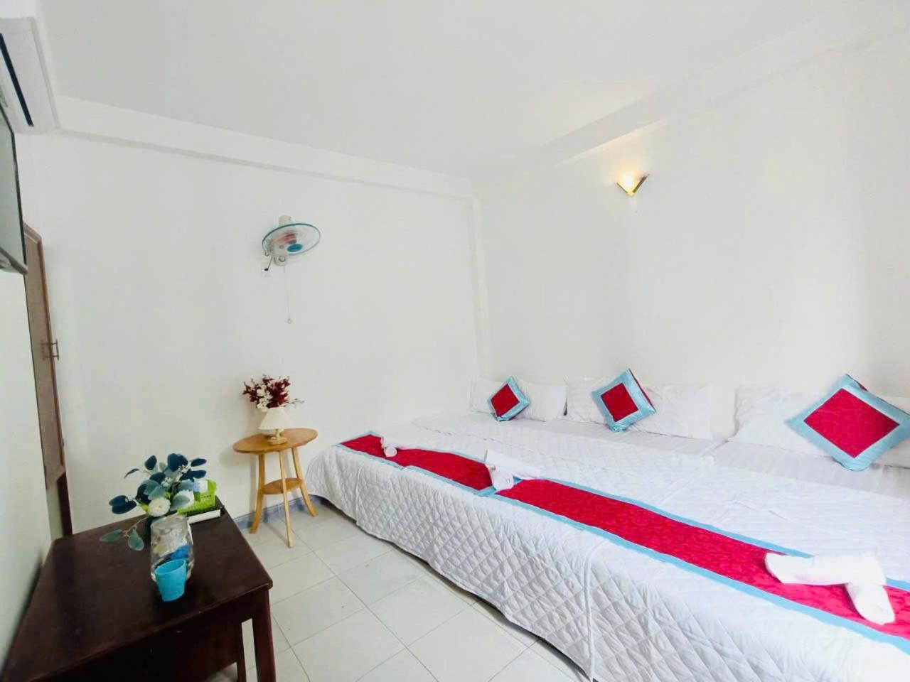 4-Bed Mixed Dormitory Room