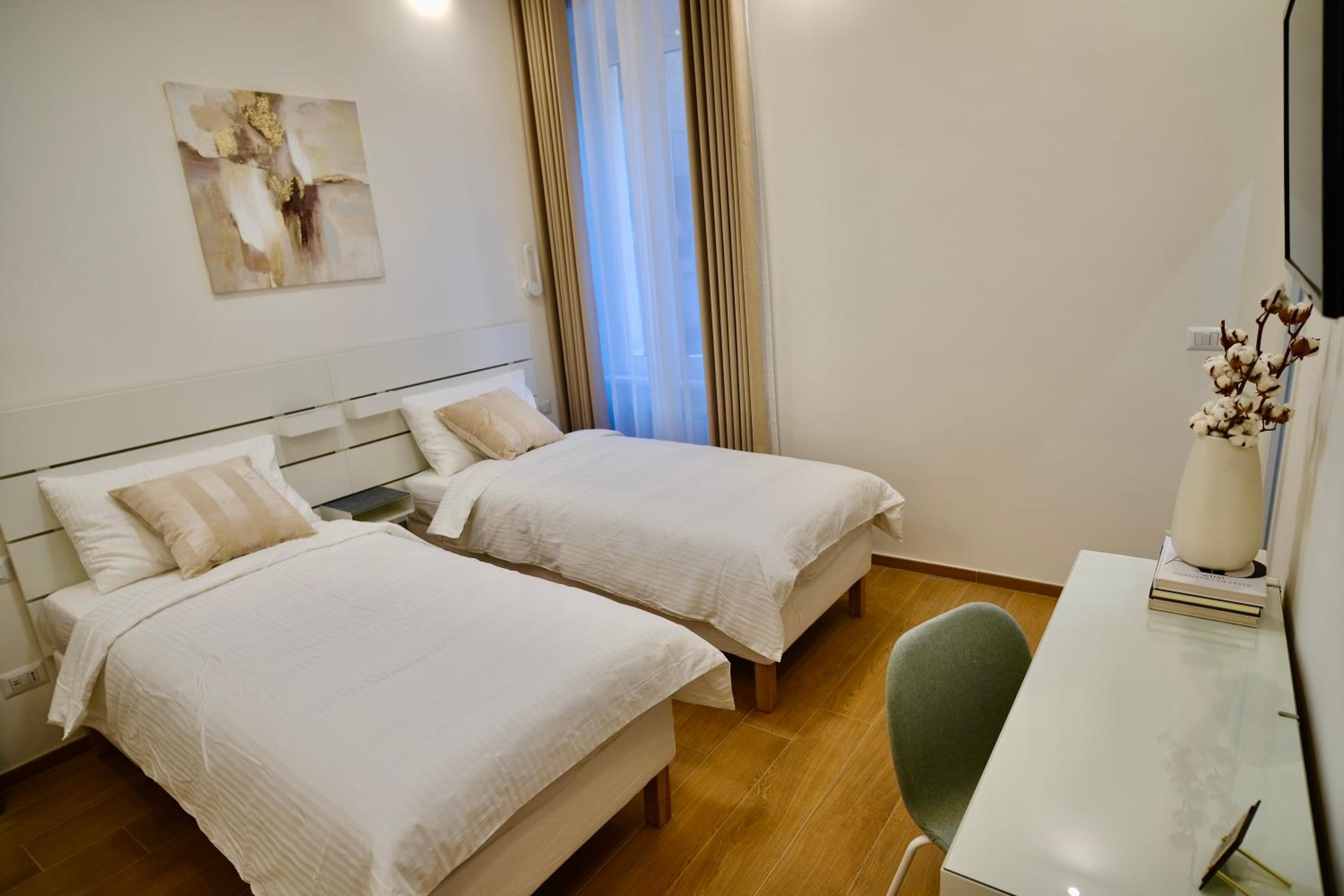 Double Room with Private Bathroom photo 2
