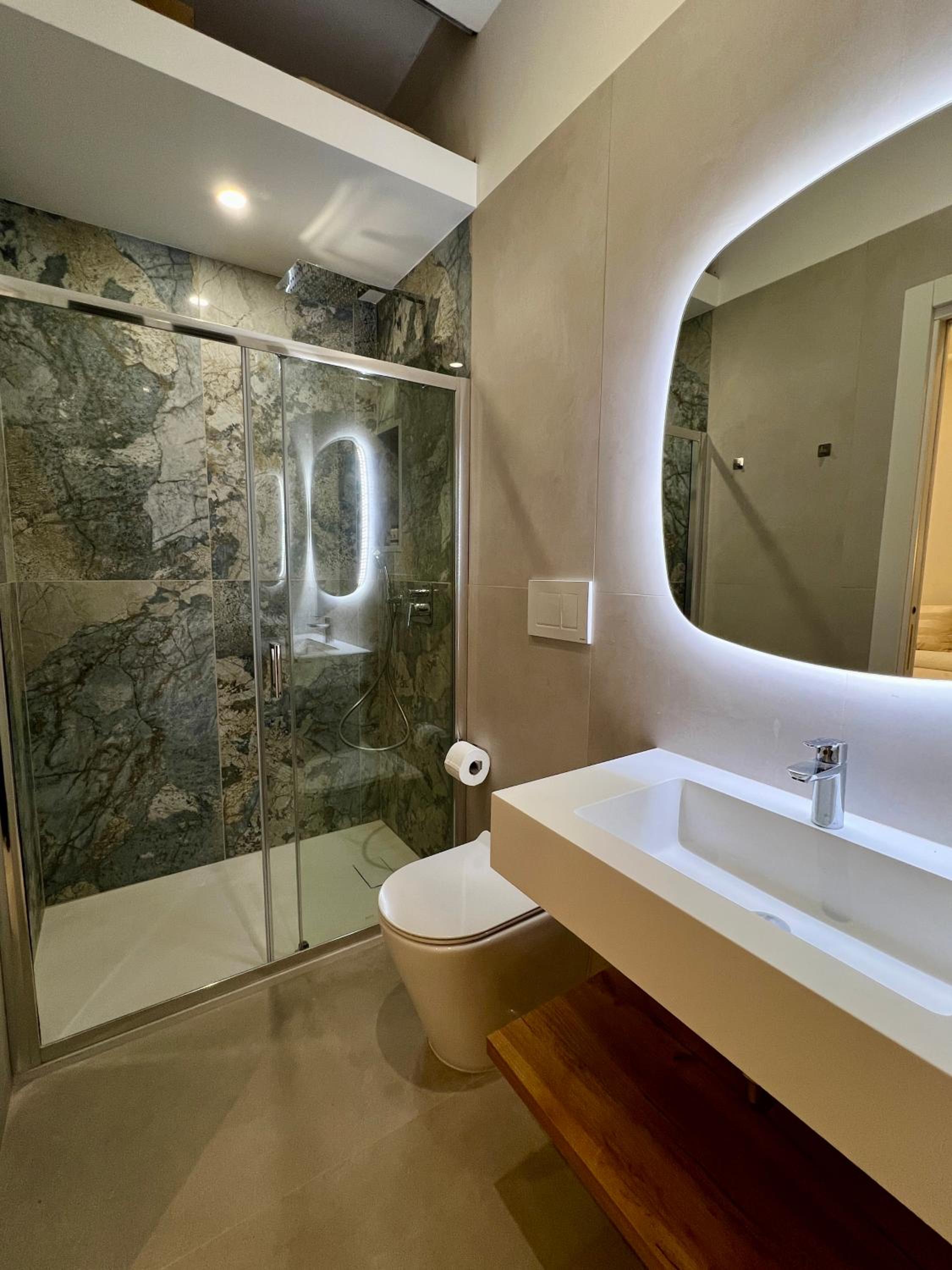 Double Room with Private Bathroom photo 3