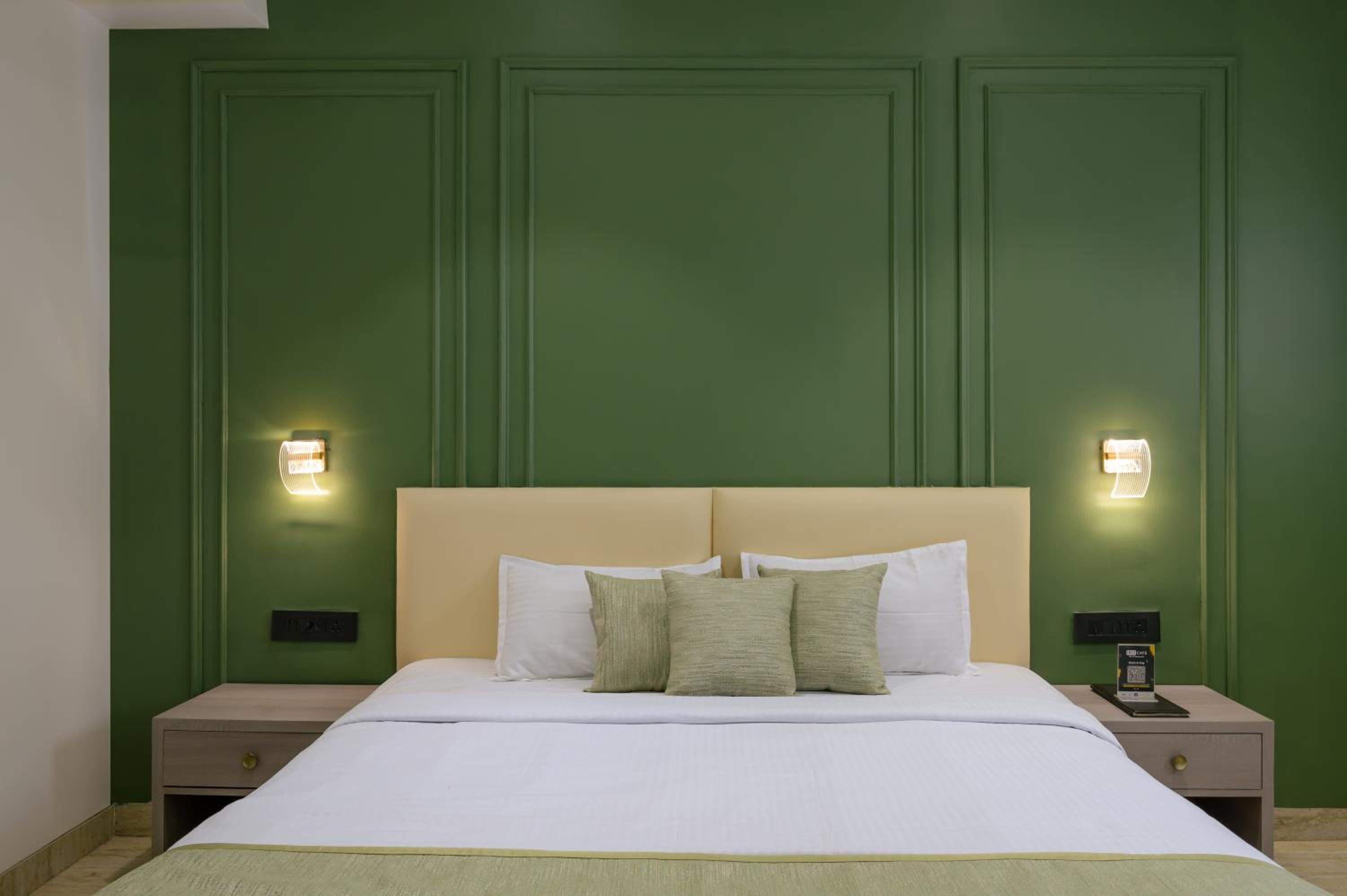Deluxe Room - Photo 3