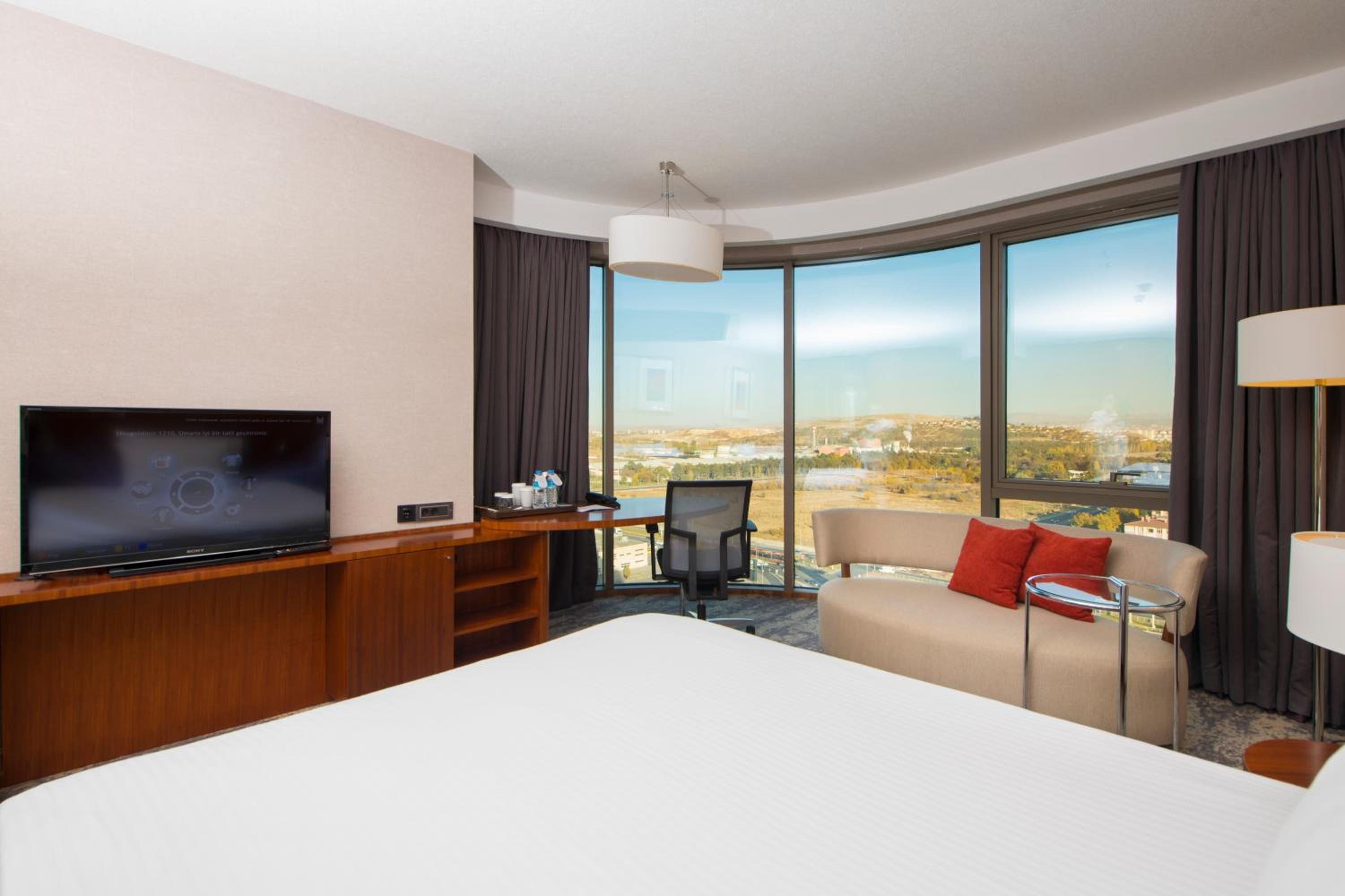 Premium Queen Room with Two Queen Beds photo 2