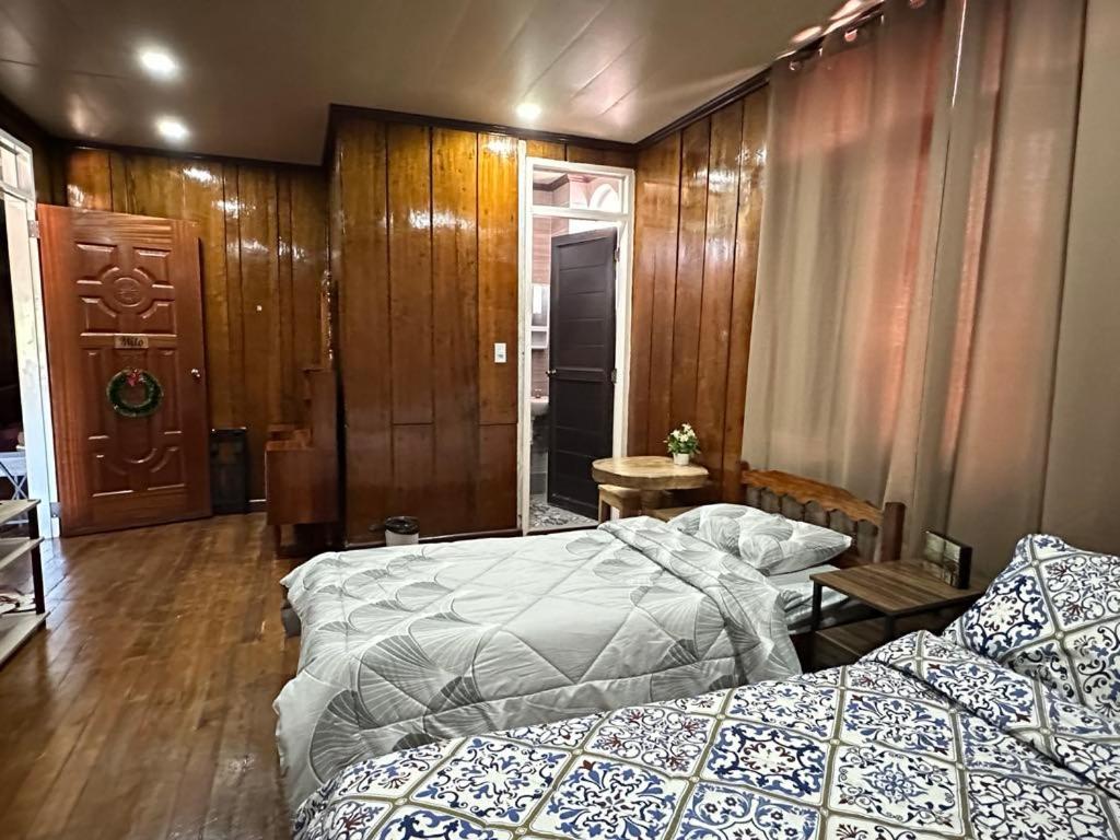 Deluxe Queen Room photo 3