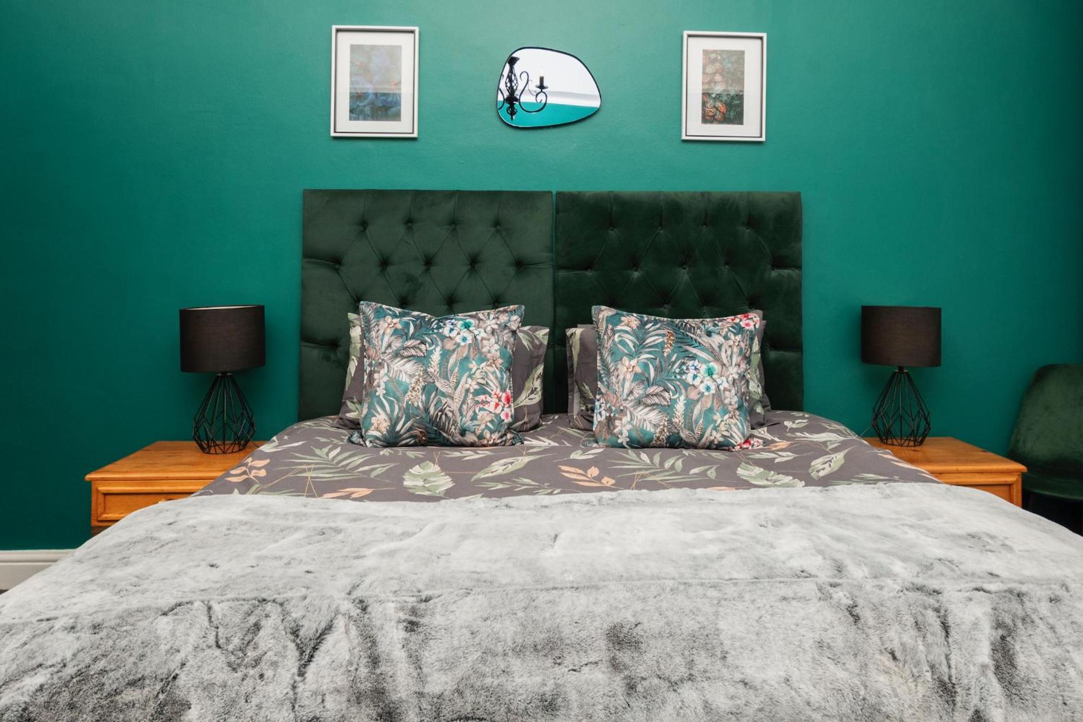 Premium King Room