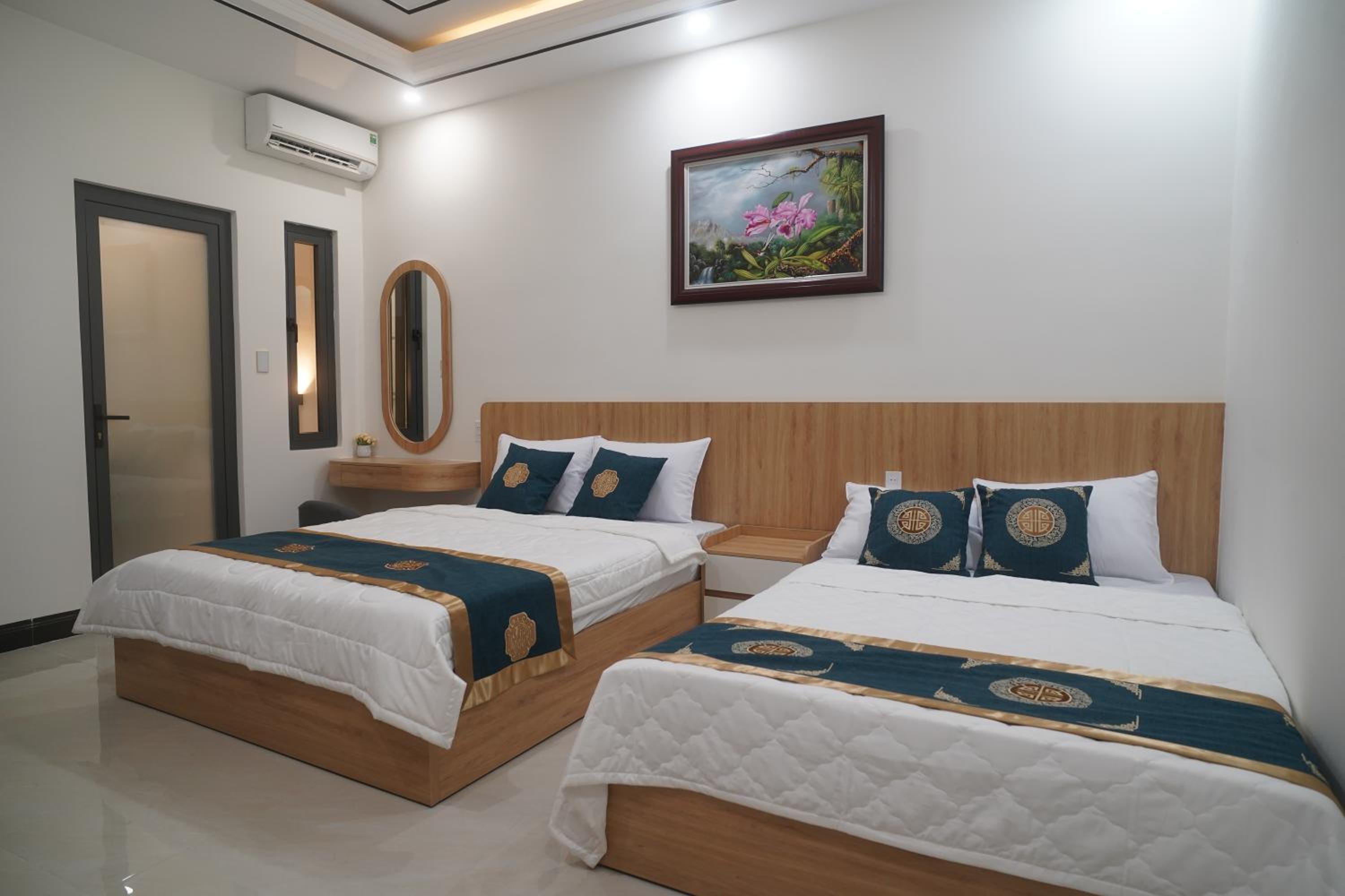Superior Quadruple Room photo 3