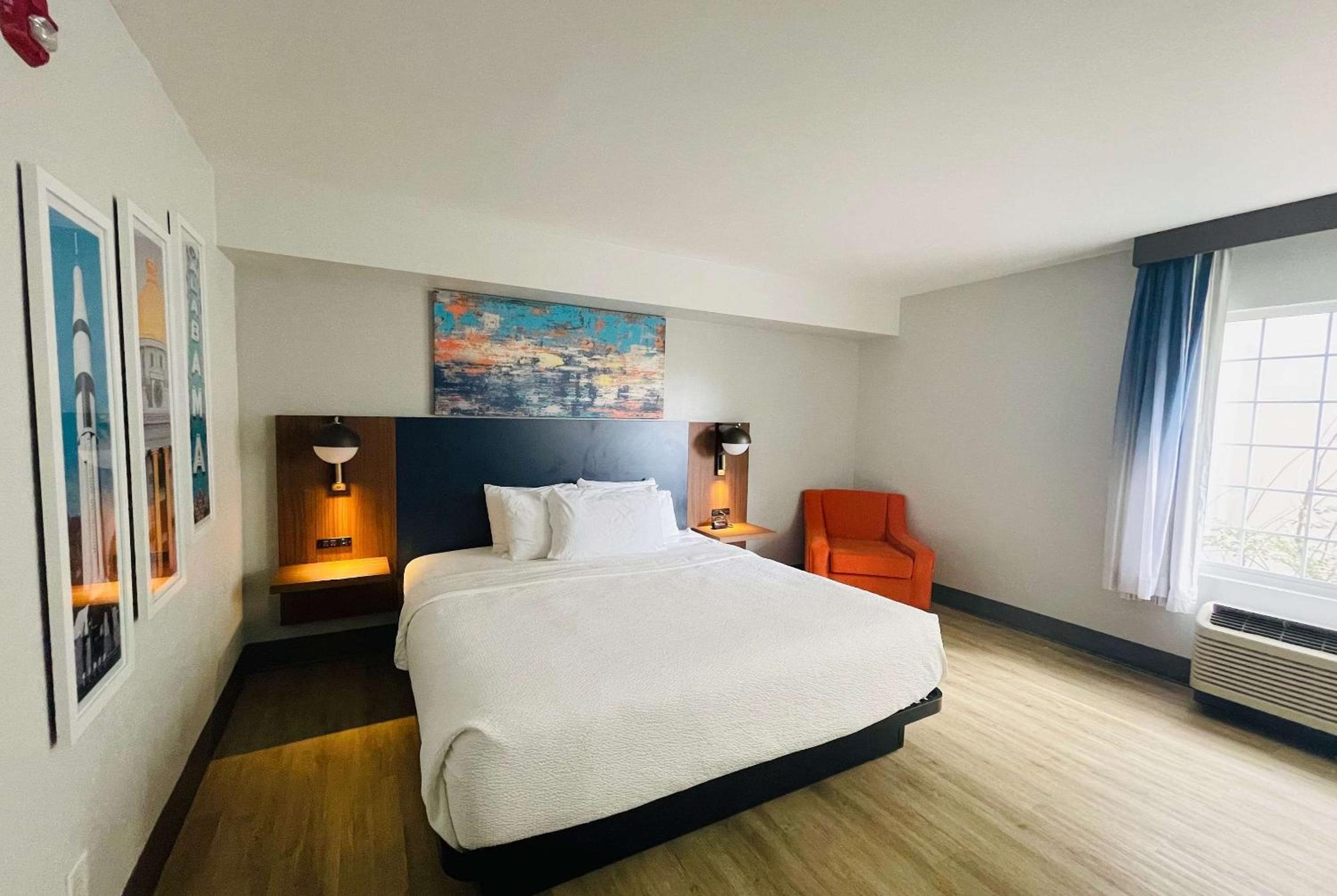 King Room - Mobility Accessible/Non-Smoking - Photo 1