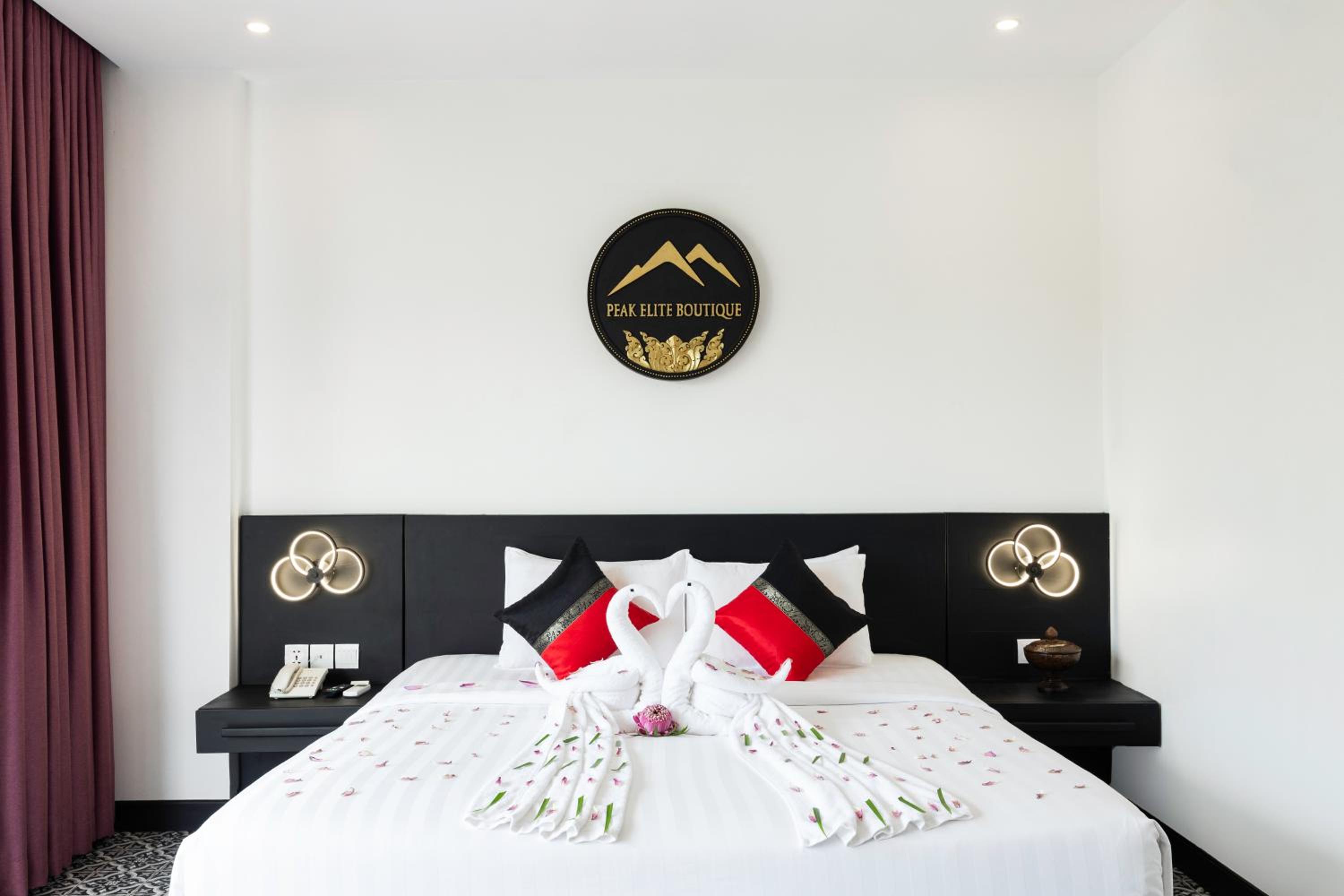Landmark Room - Photo 17