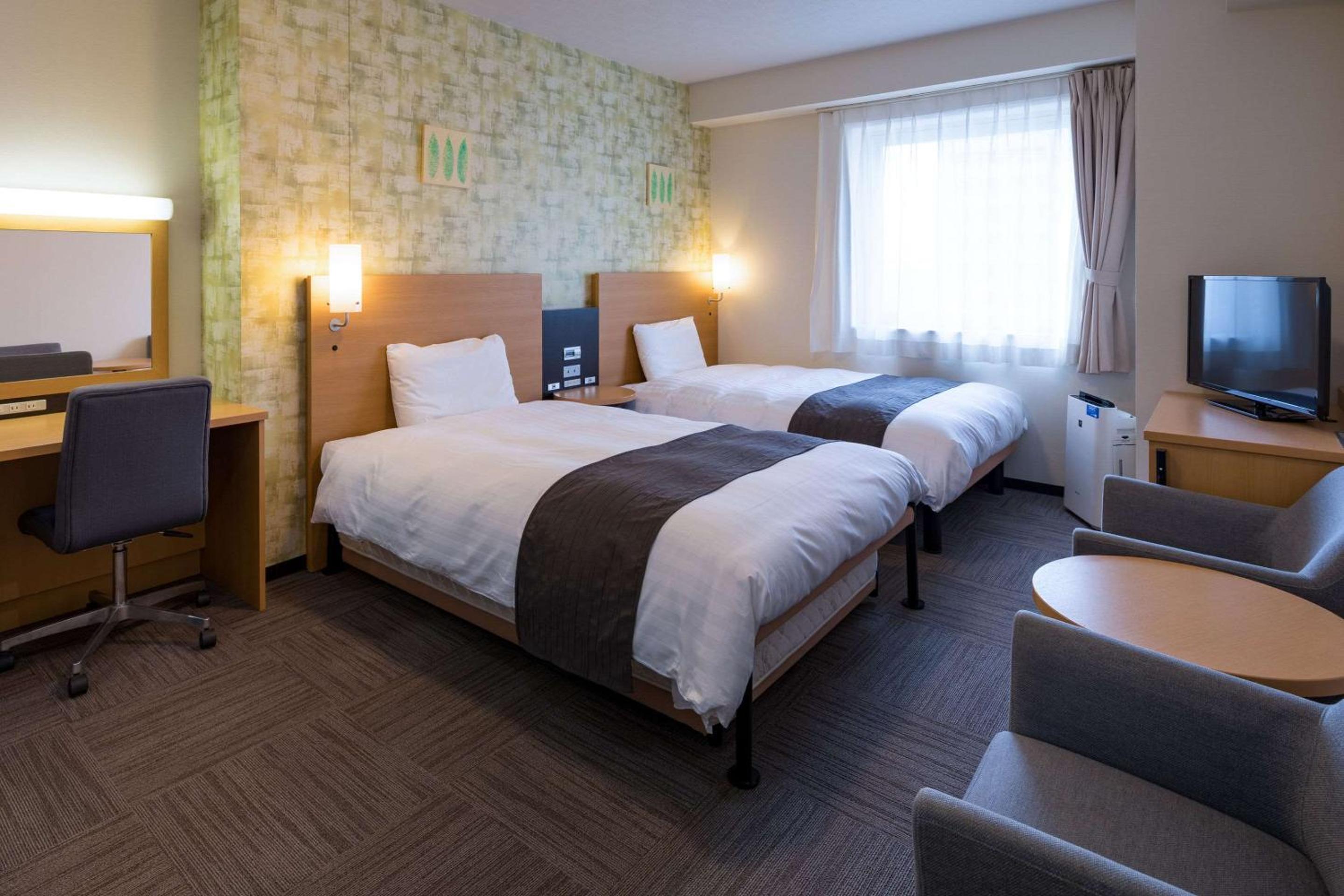 Standard Twin Room - Non-Smoking - Photo 1