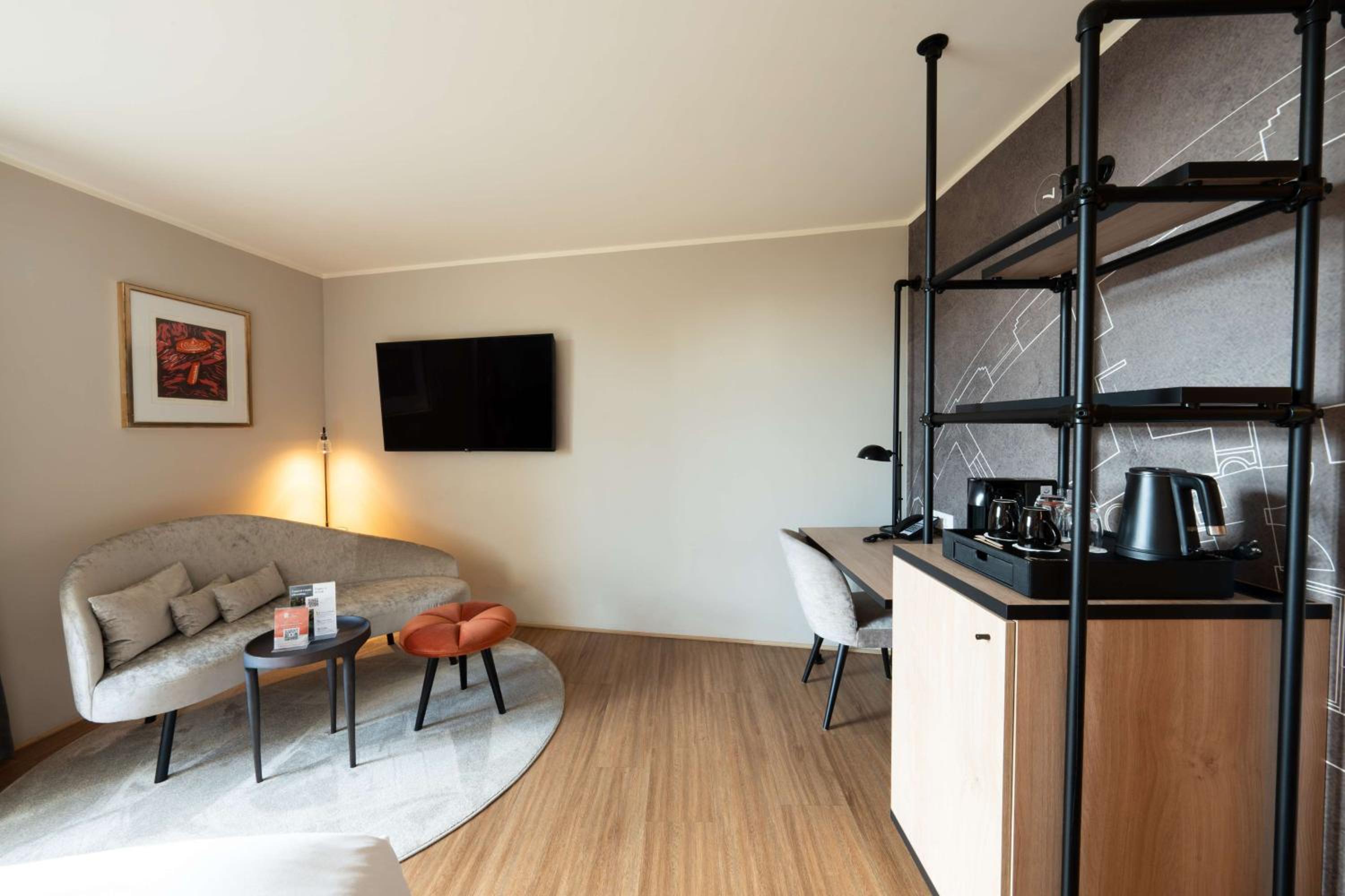 Standard King Room