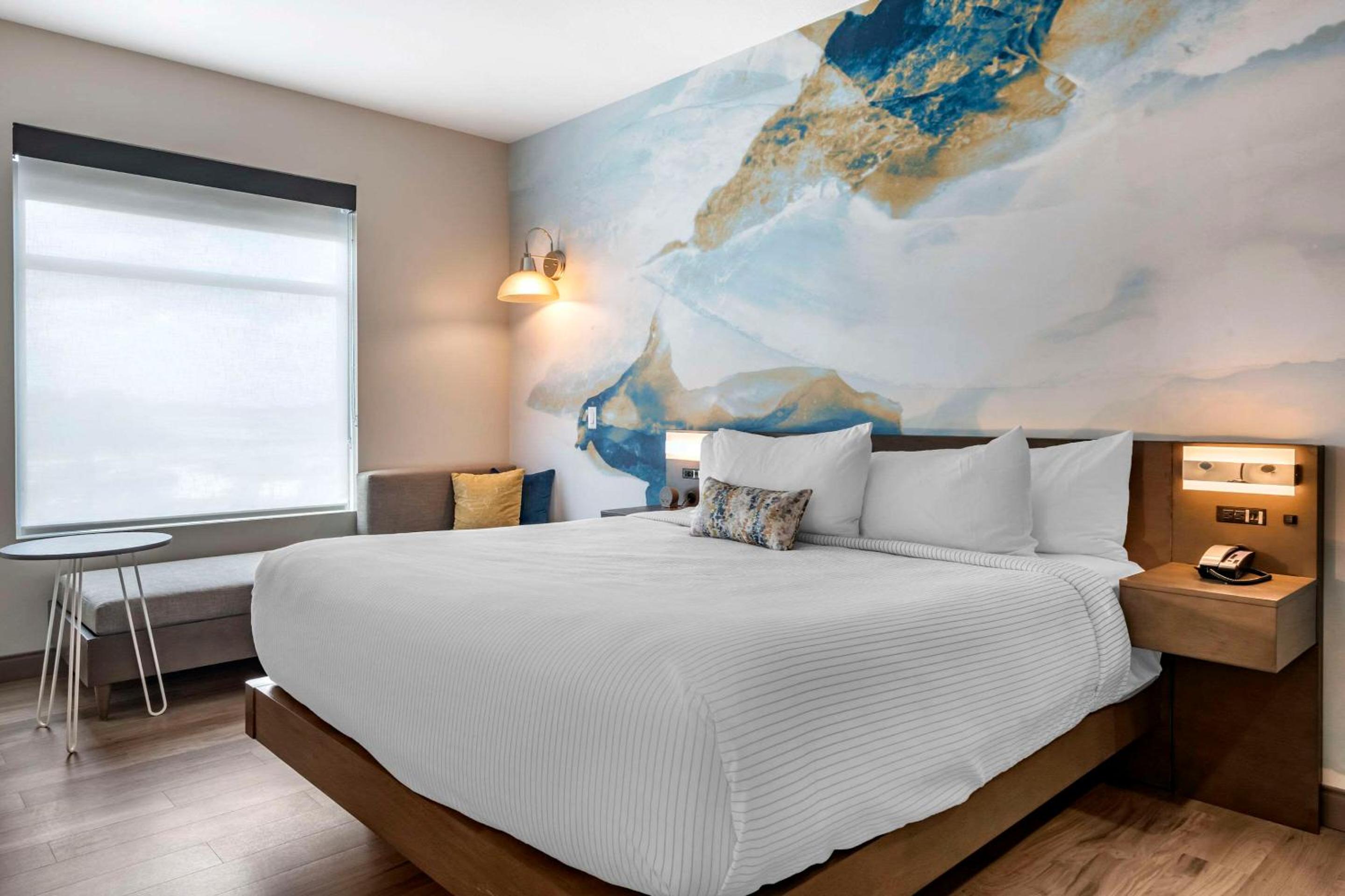 Available room