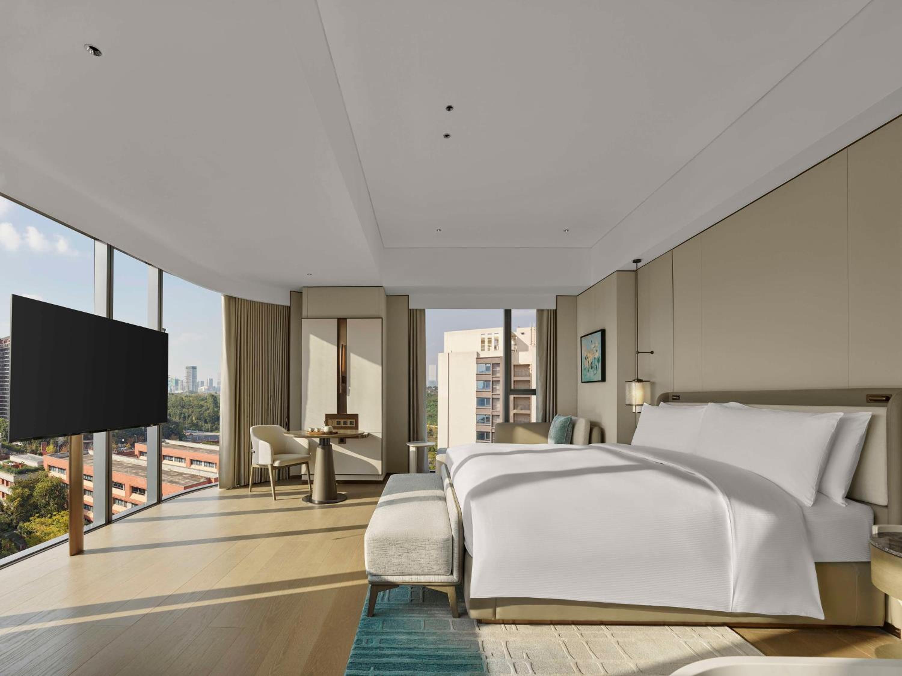 Premium King Room
