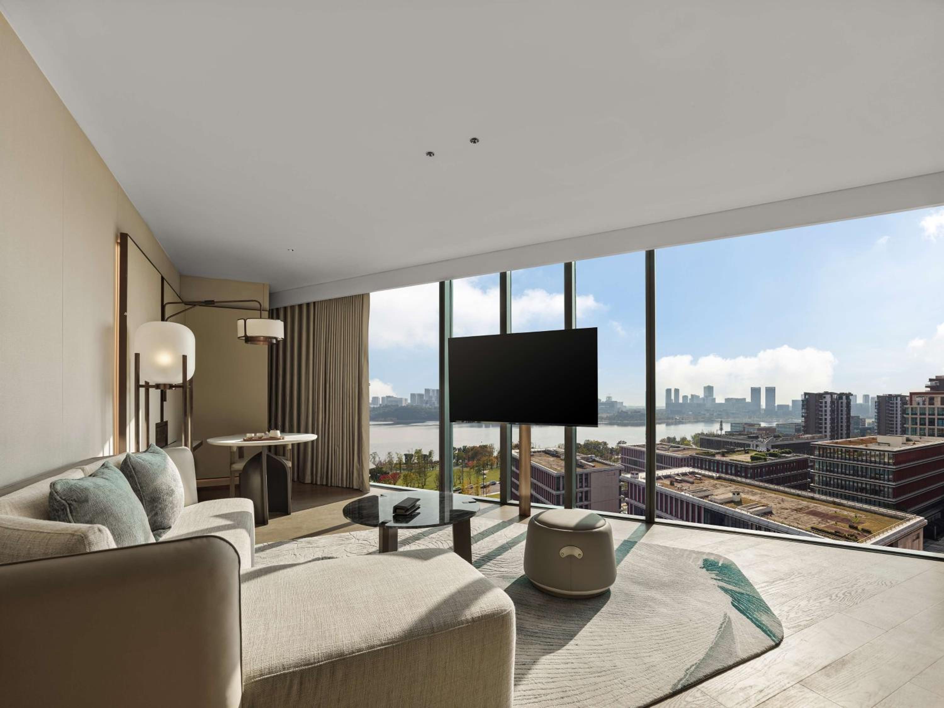 One-Bedroom King Suite