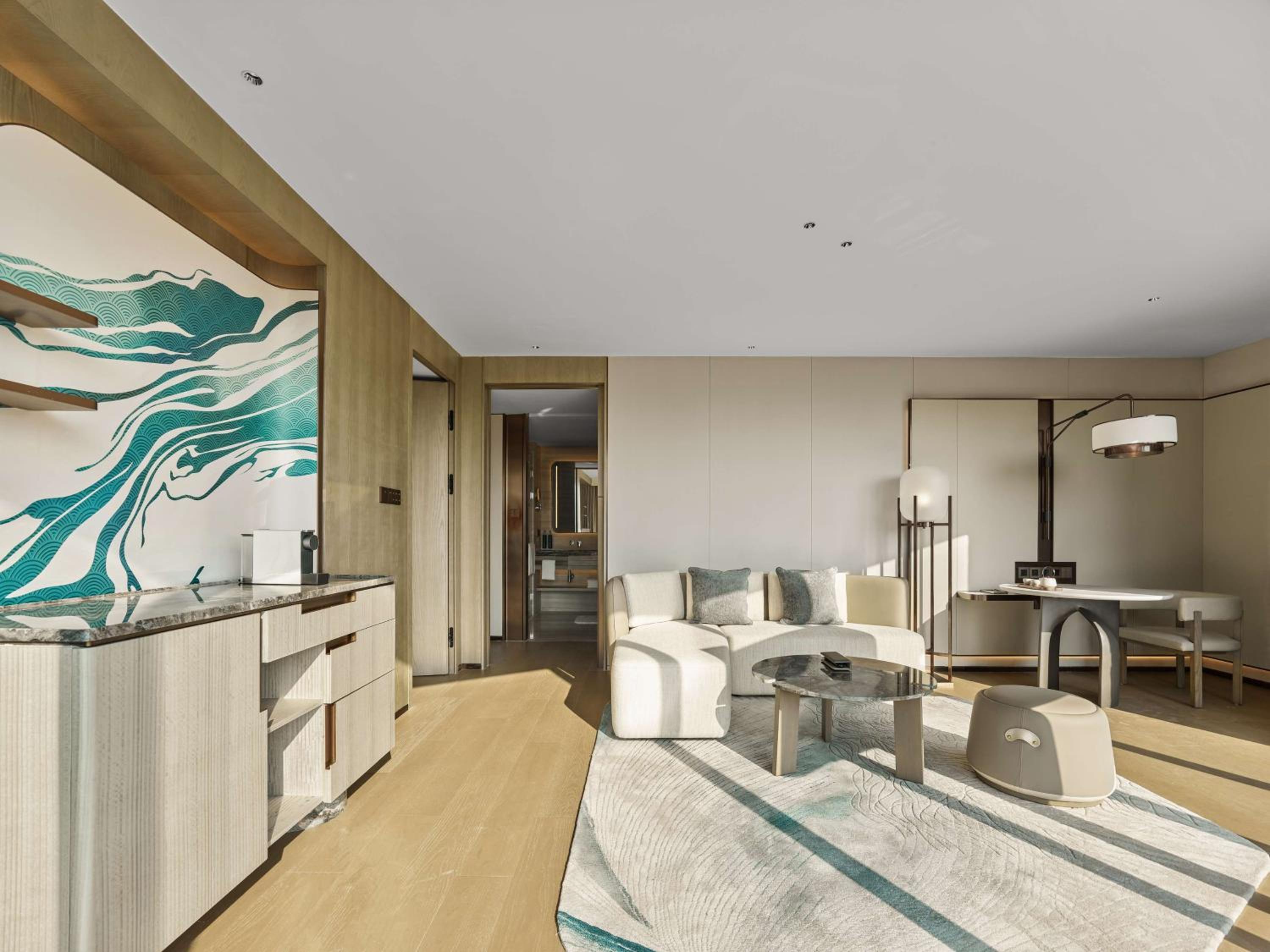 One-Bedroom King Suite