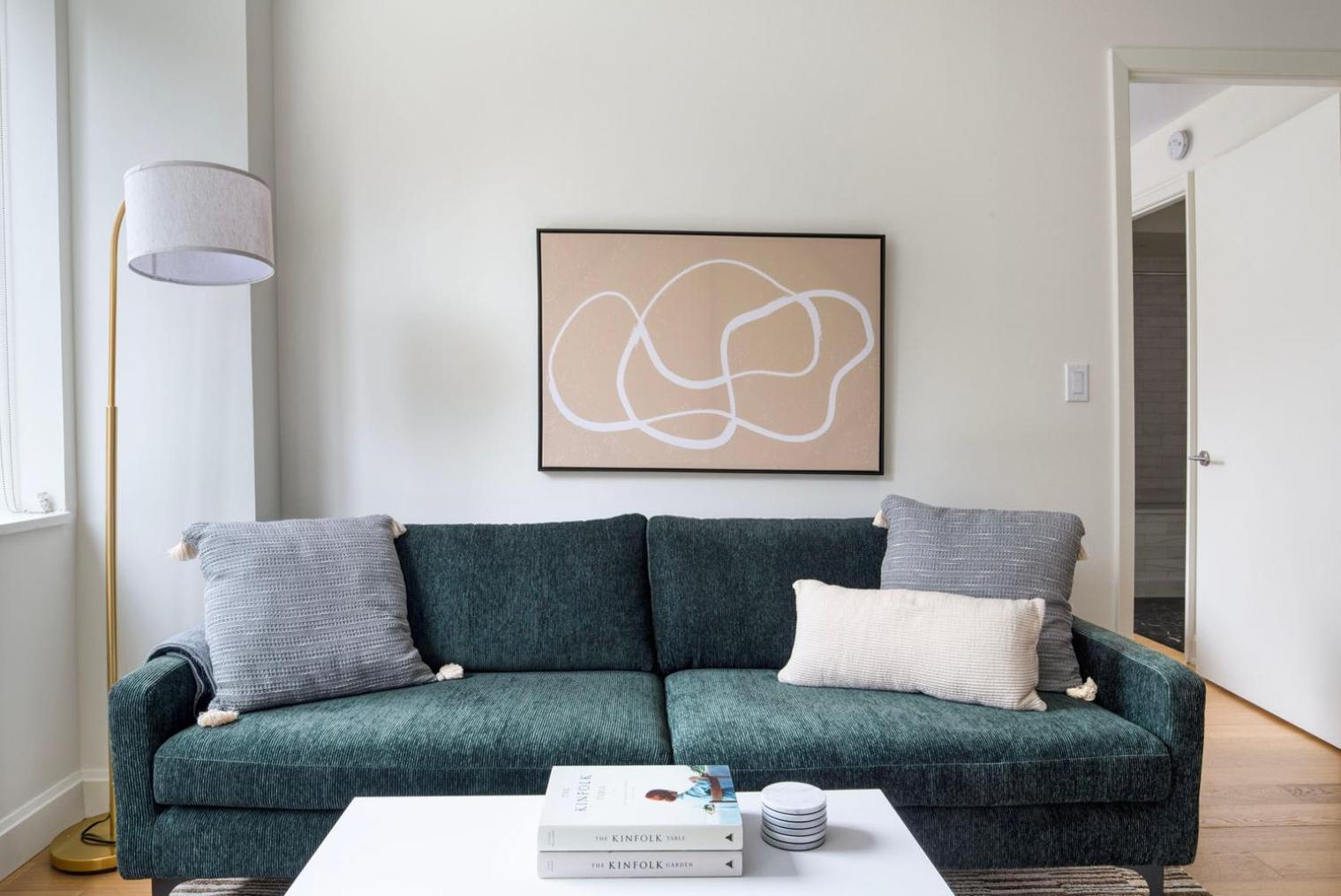 Apartment photo 2