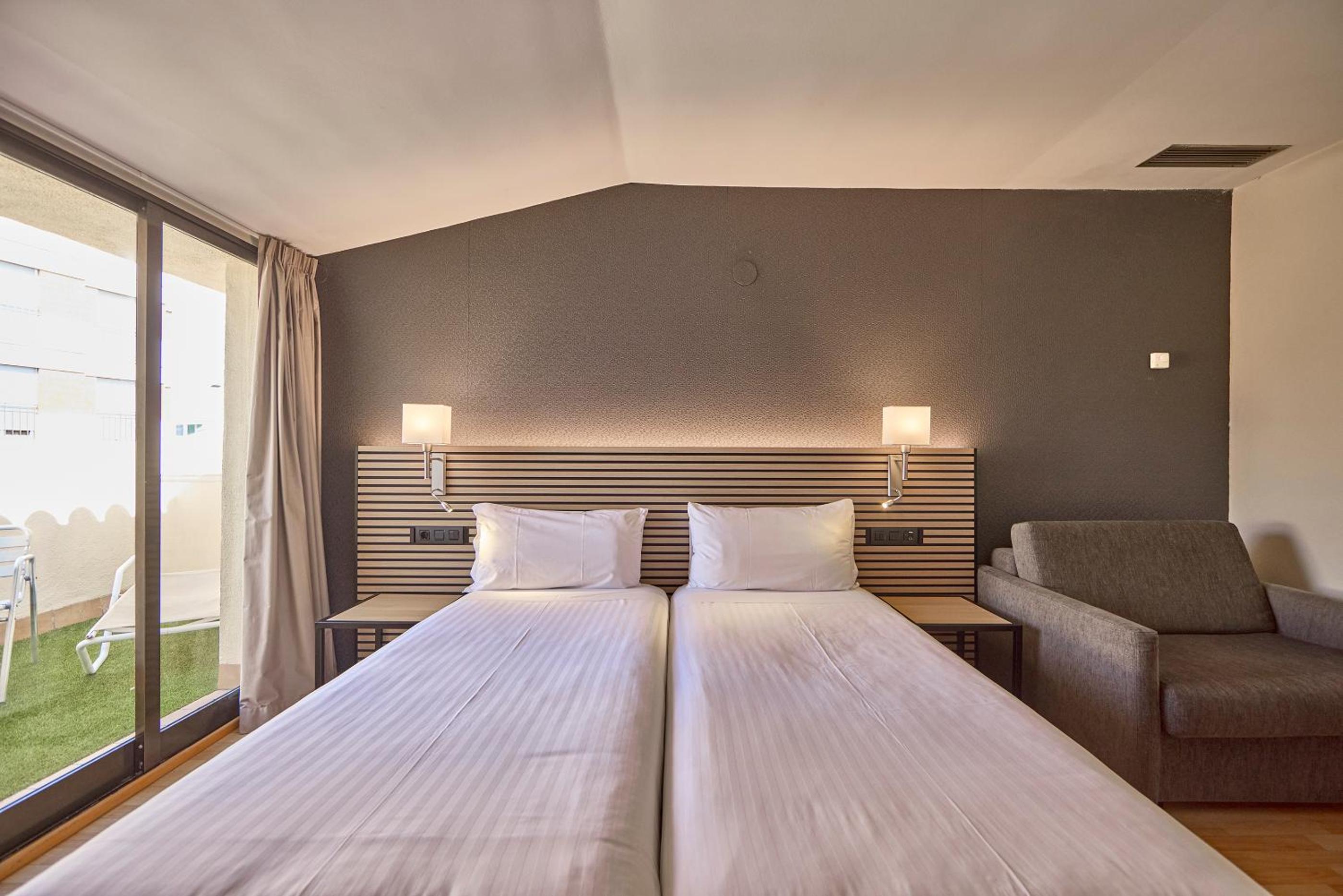Double Room - Photo 4