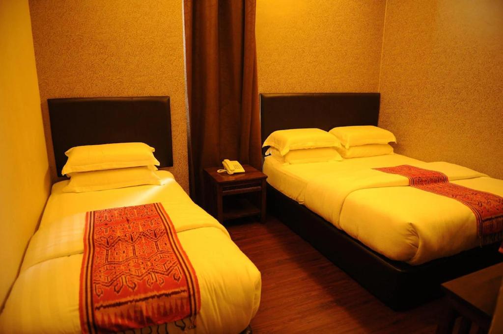 Triple Room with Private Bathroom