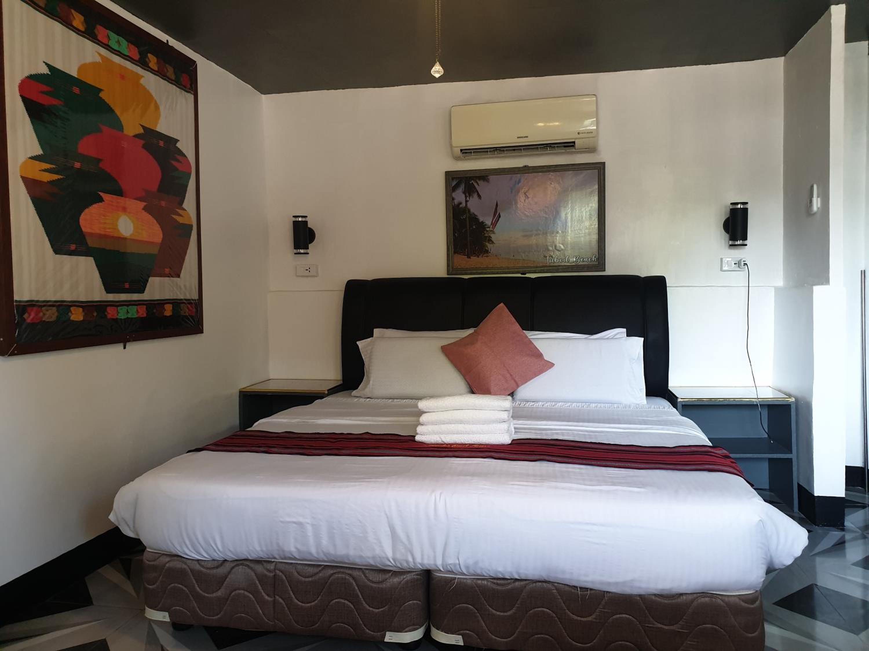 Deluxe Room - Photo 1