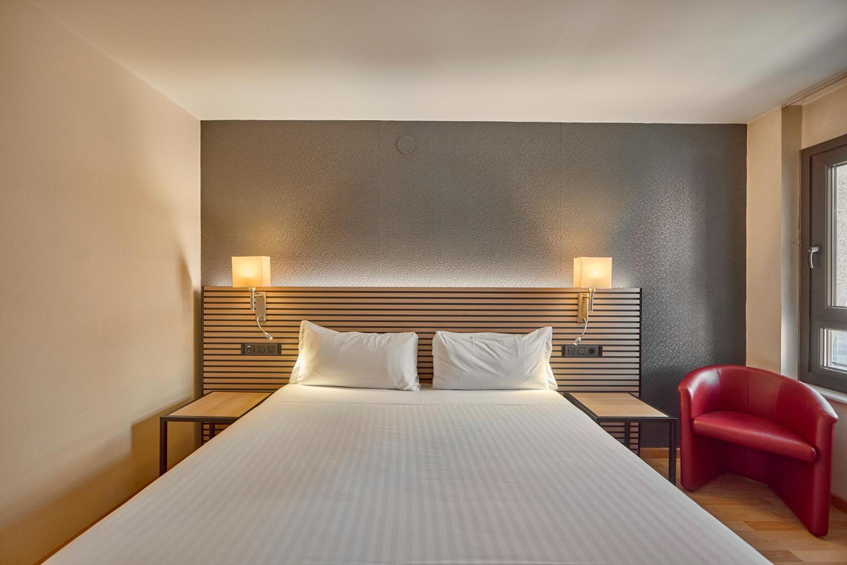 Double Room - Photo 1