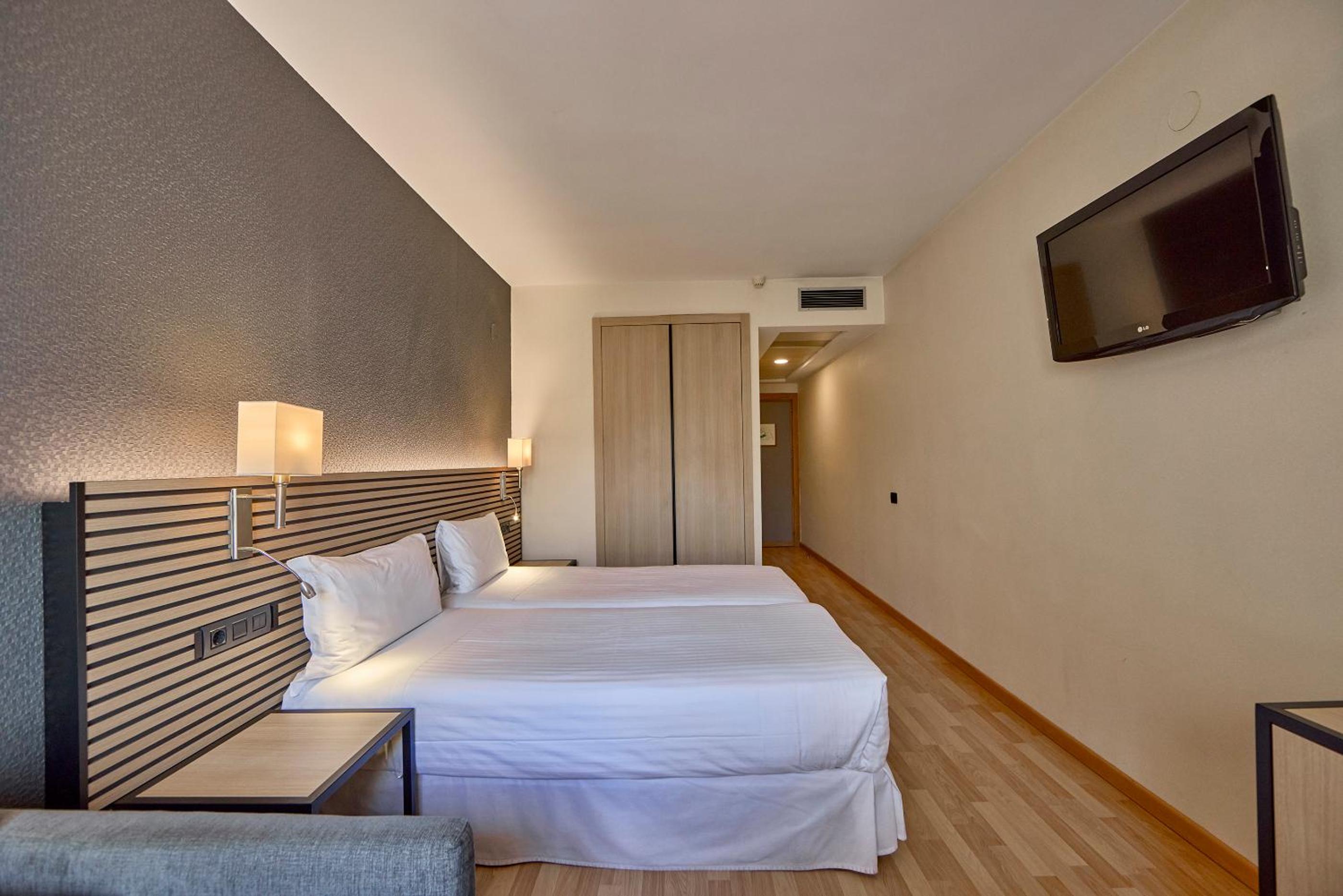 Triple Room - Photo 2
