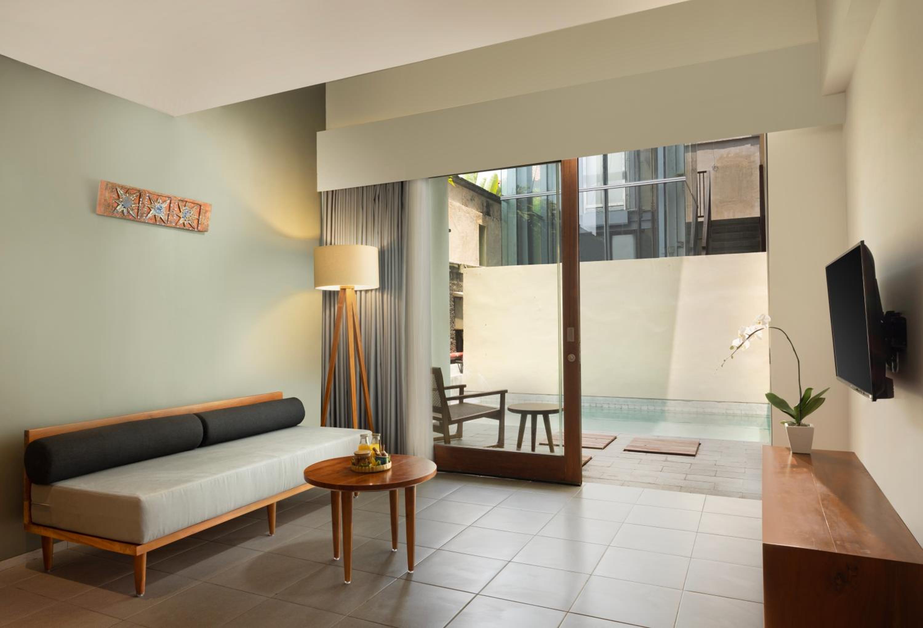 Duplex Room with Pool