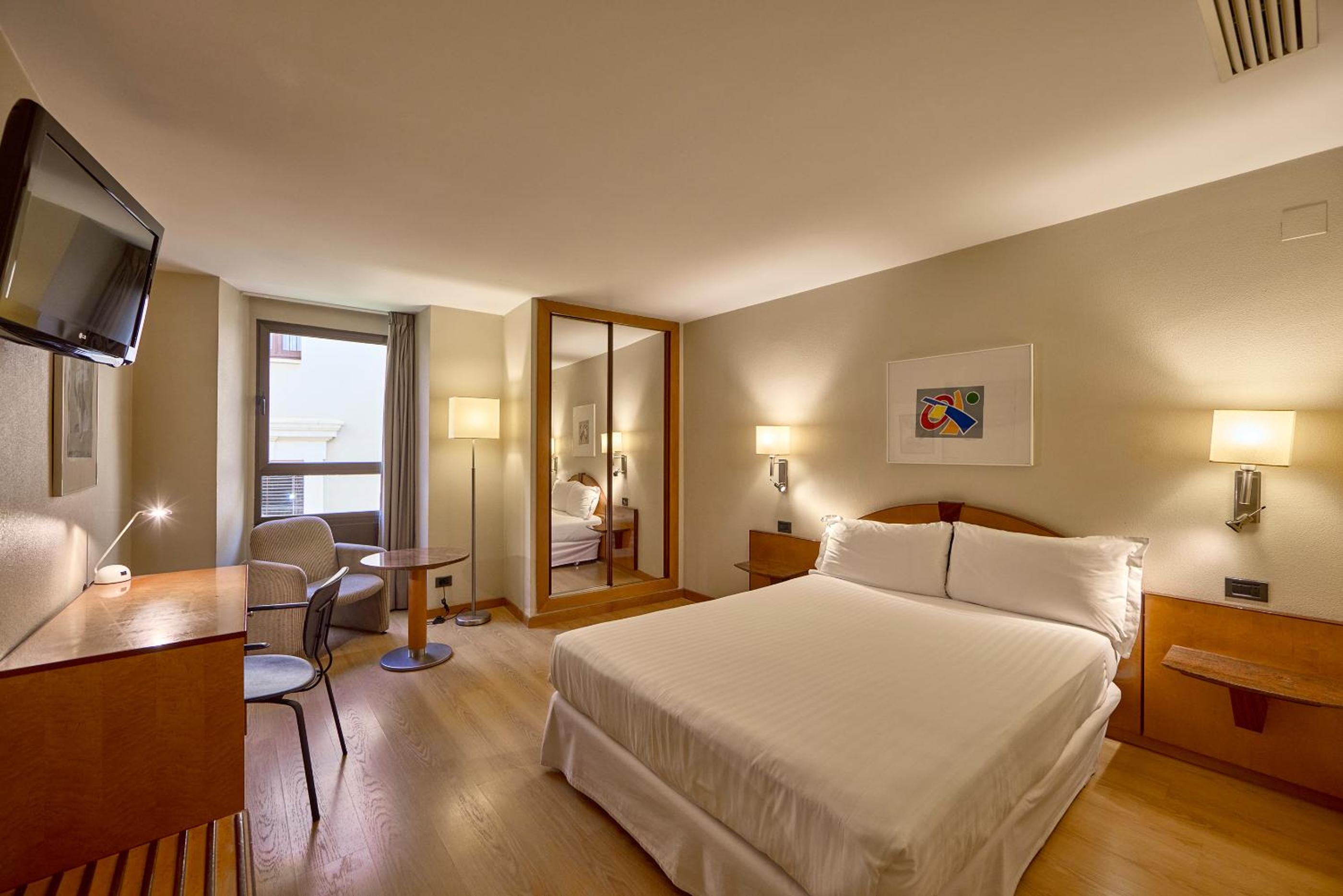 Double Room - Photo 11