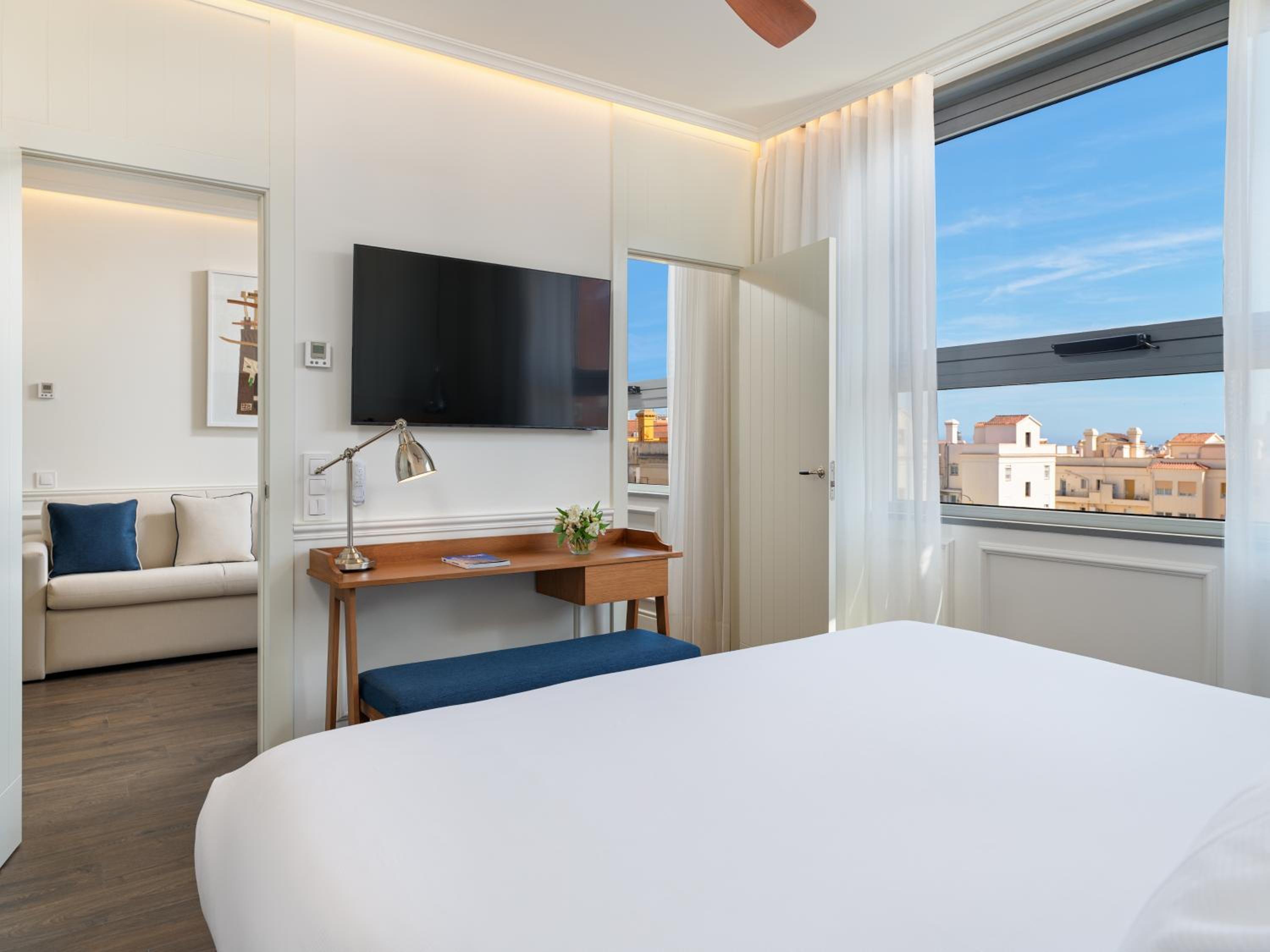 One-Bedroom Suite