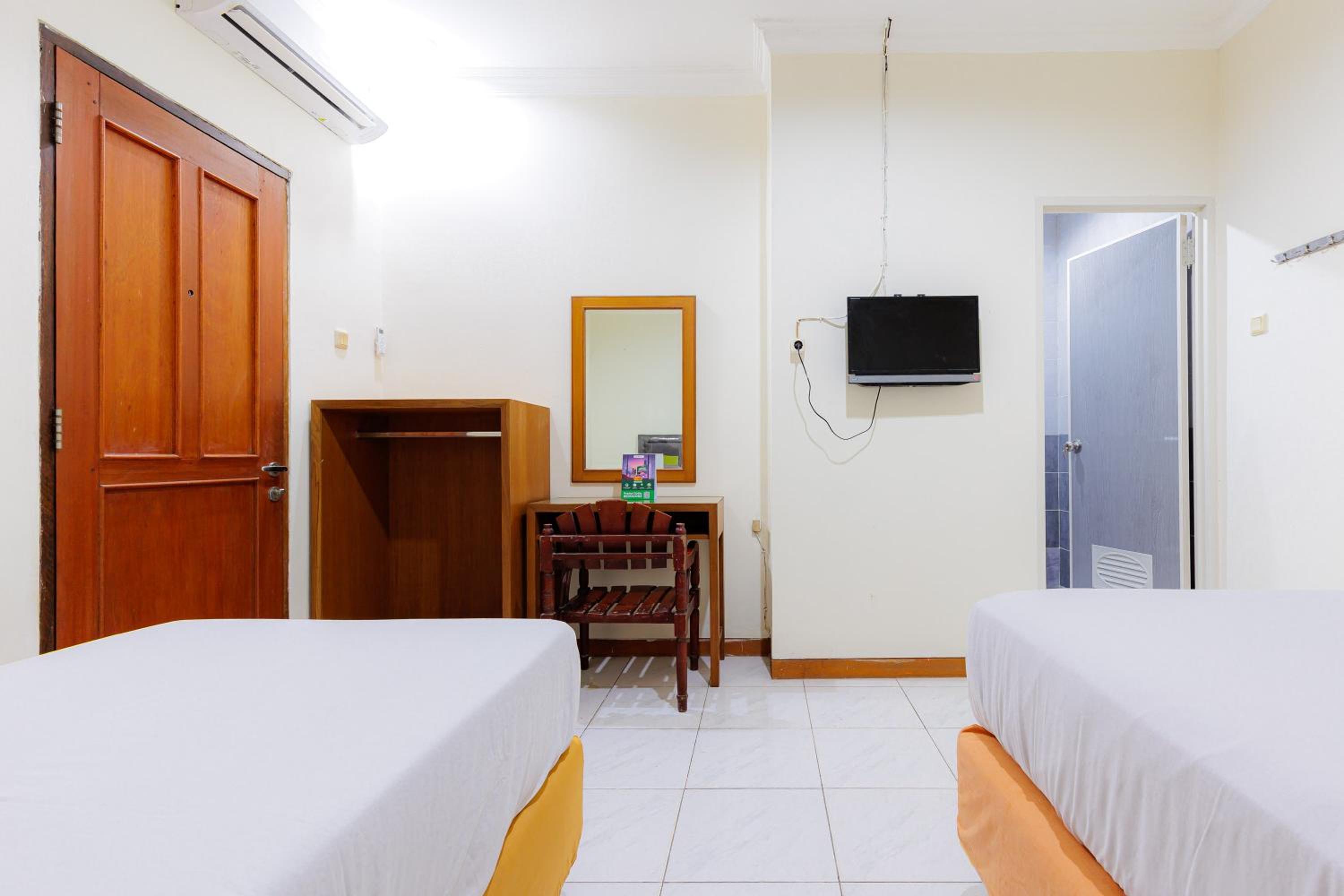 Deluxe Twin Room - Photo 5