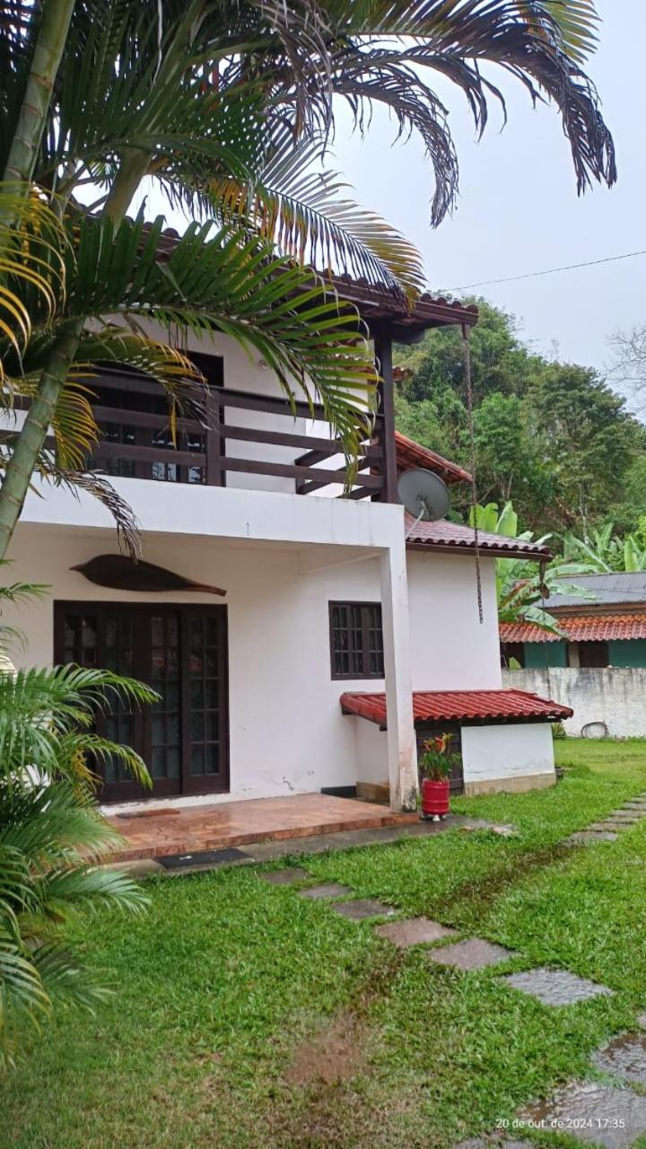 Three-Bedroom House photo 3