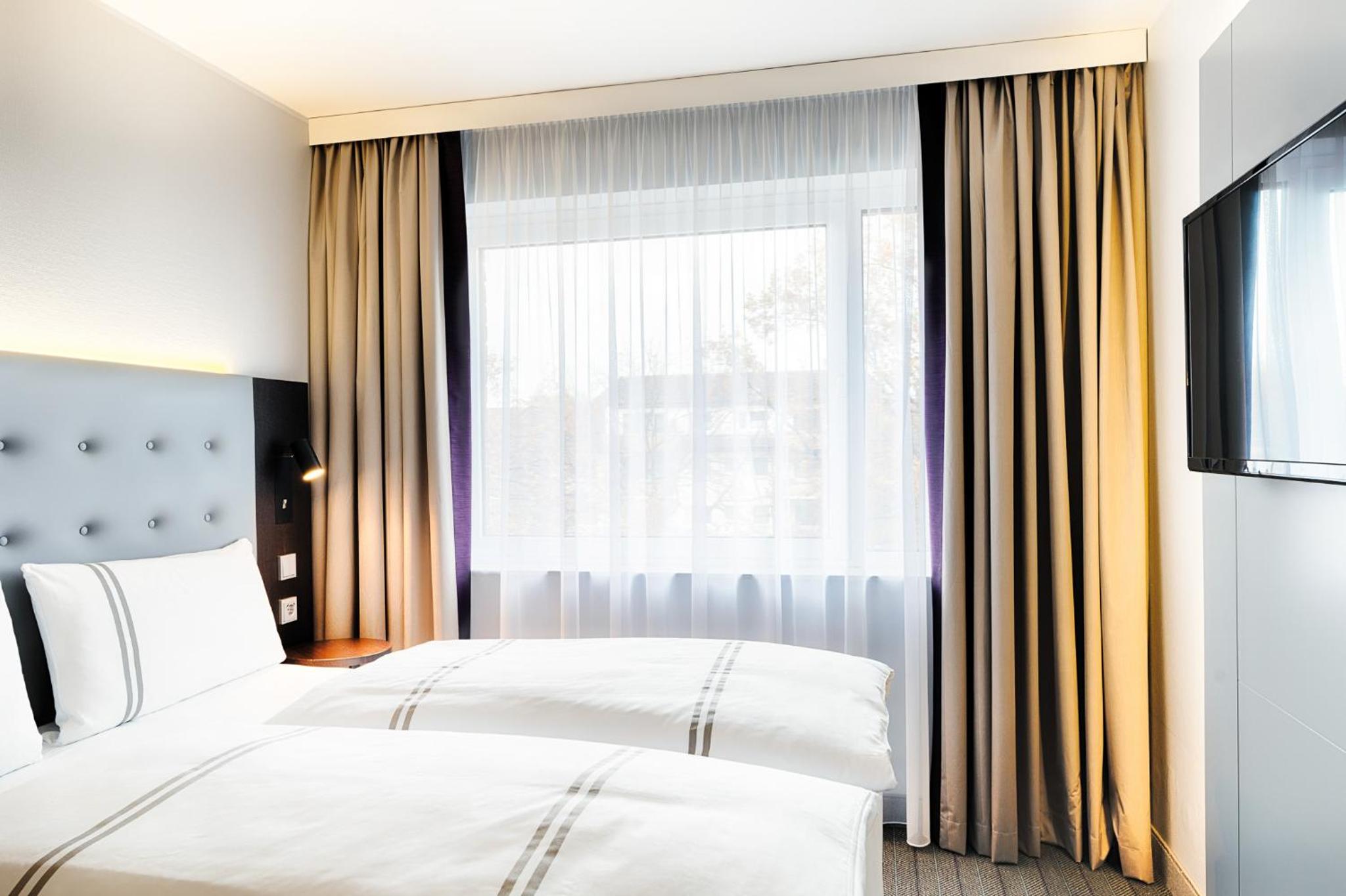 Double Room with a double bed photo 3