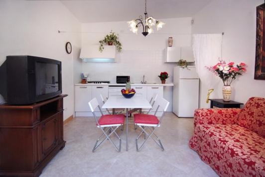 Two-Bedroom Apartment photo 2