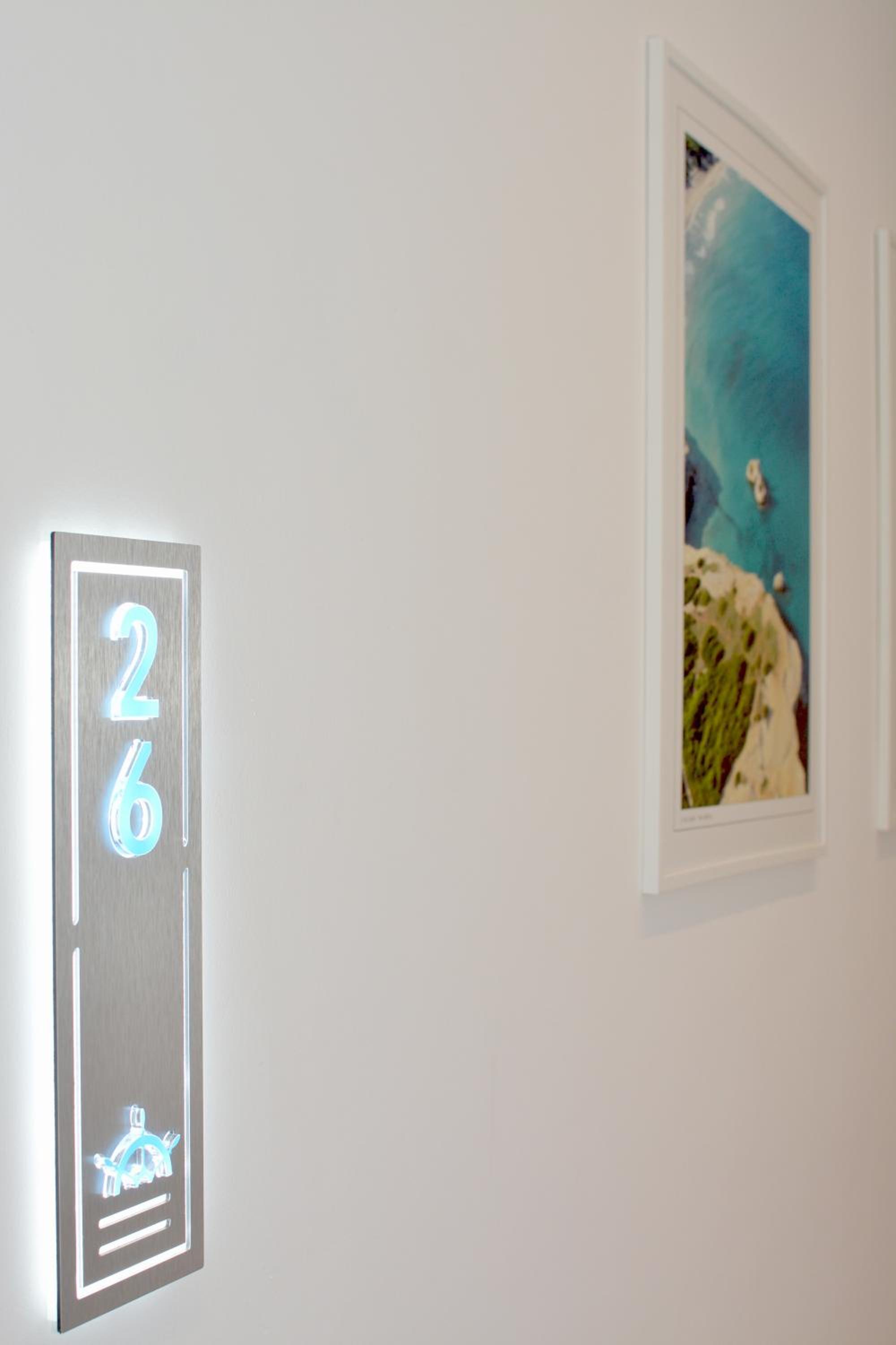 Standard Double Room - Photo 9