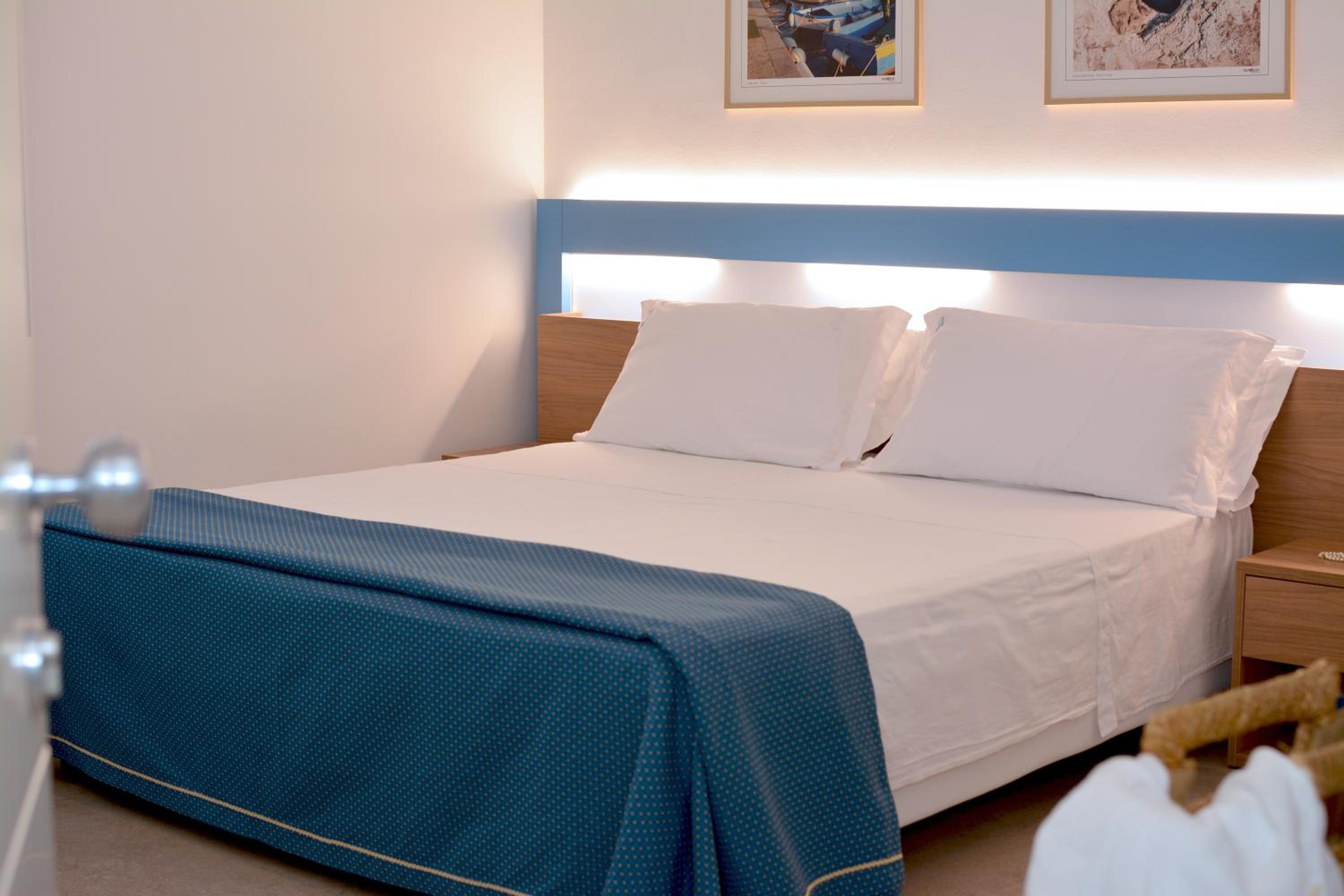 Standard Double Room - Photo 6