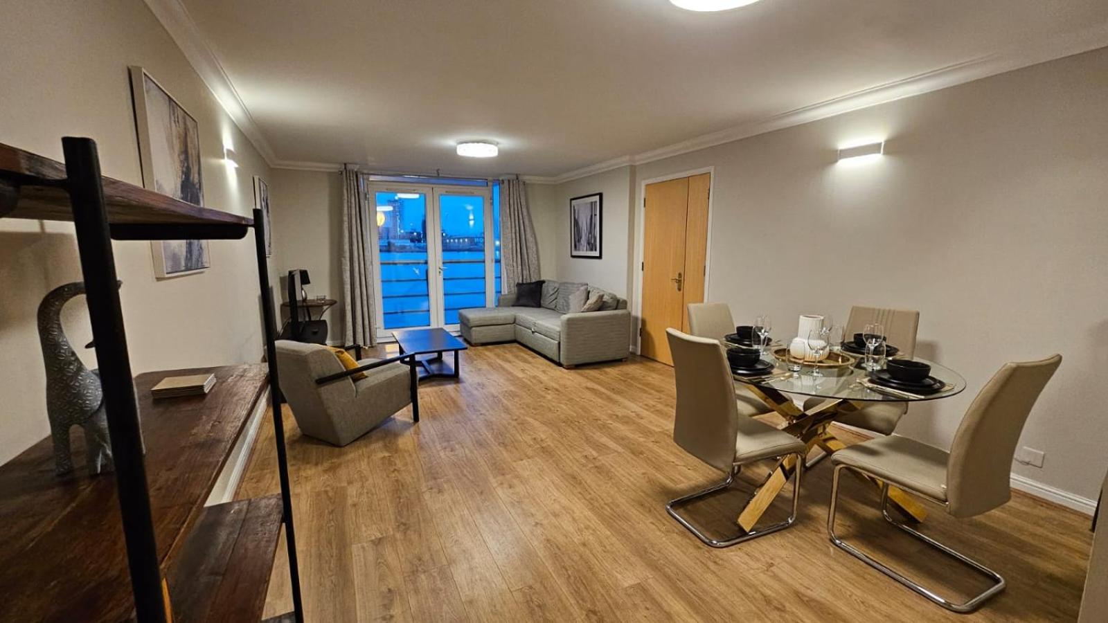 Apartment photo 1
