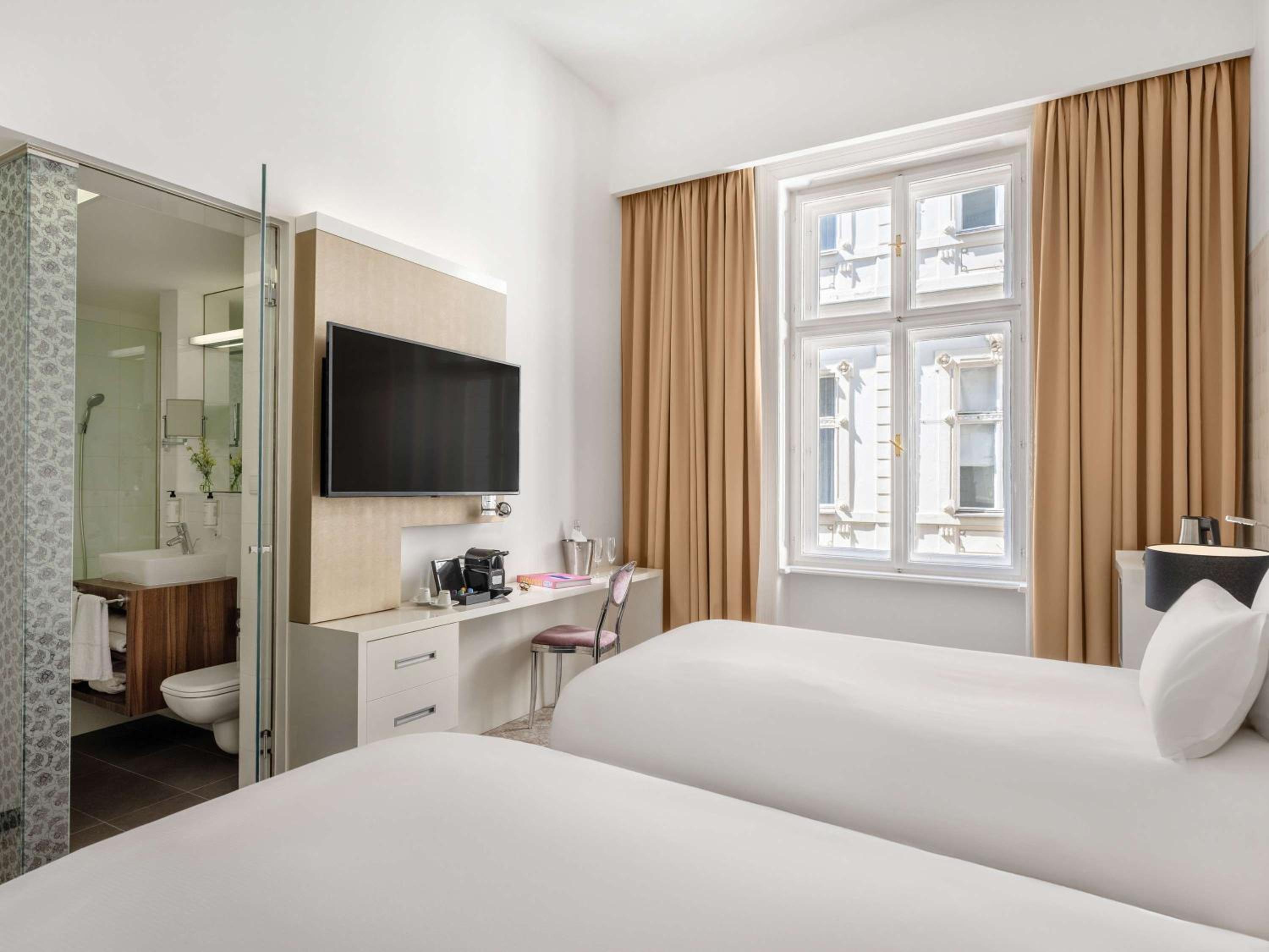 Superior Twin Room - Photo 2