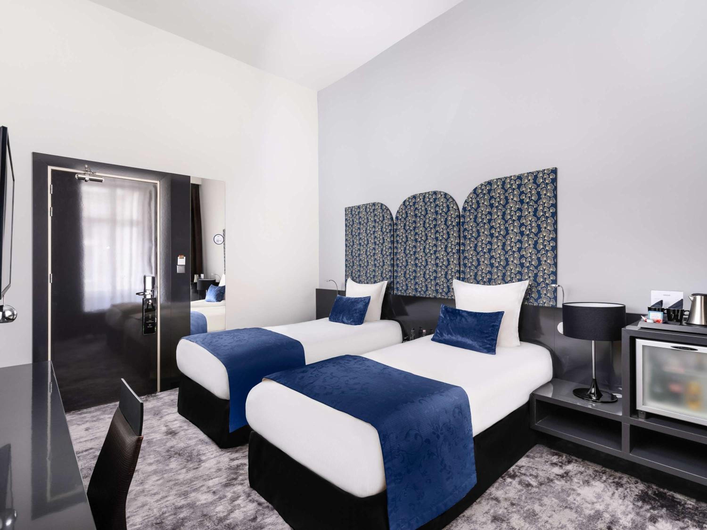 Classic Room with 2 Single Beds - Photo 1