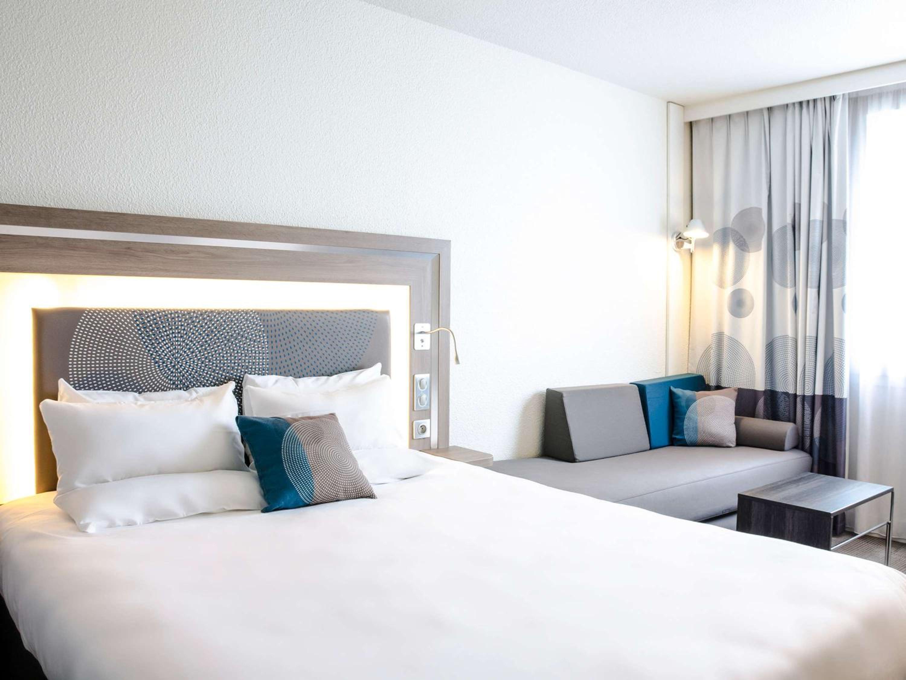 Superior Room with Queen Bed and Single Sofa Bed