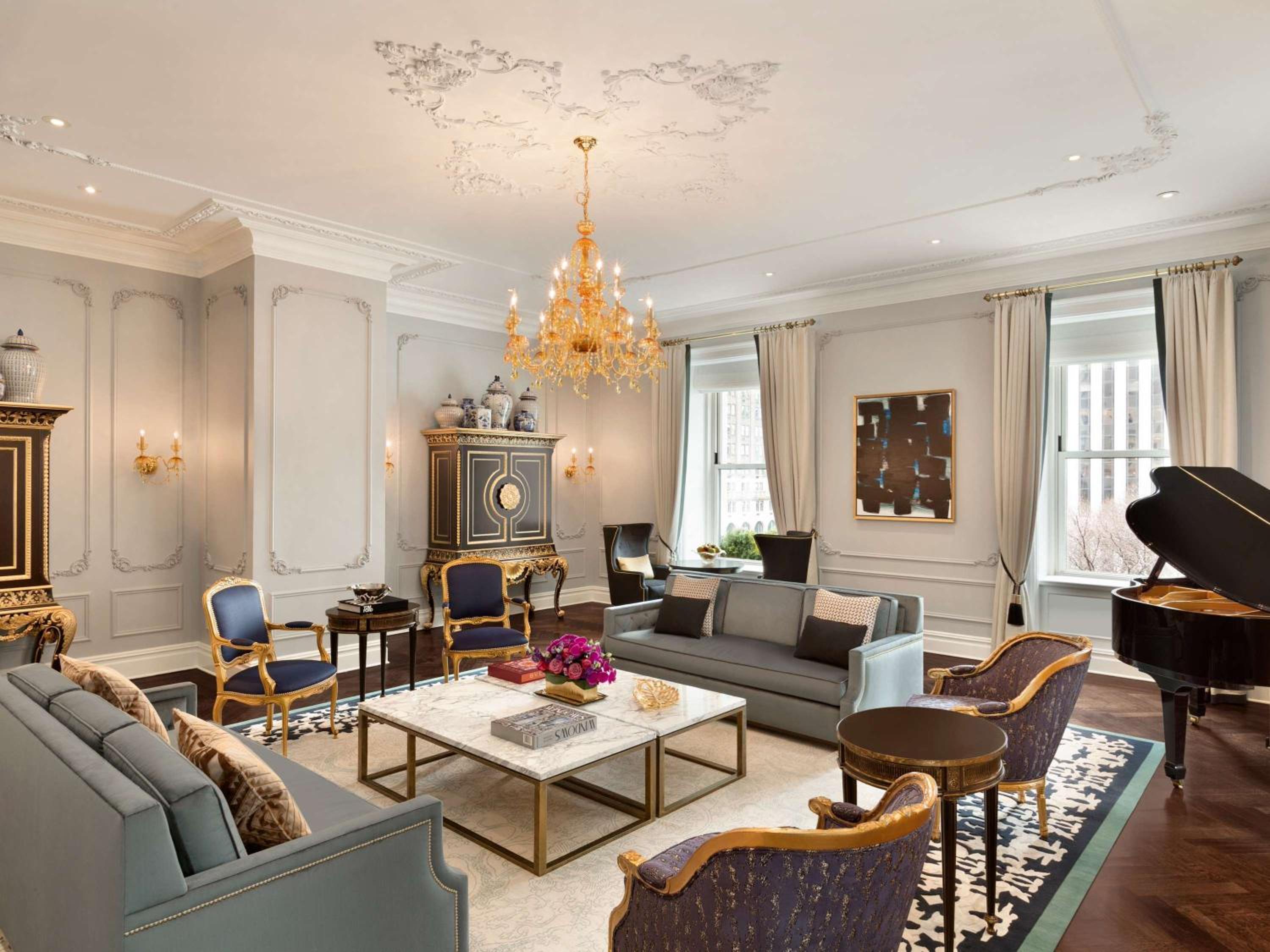 Three Bedroom Royal Suite With Three Bathrooms And View