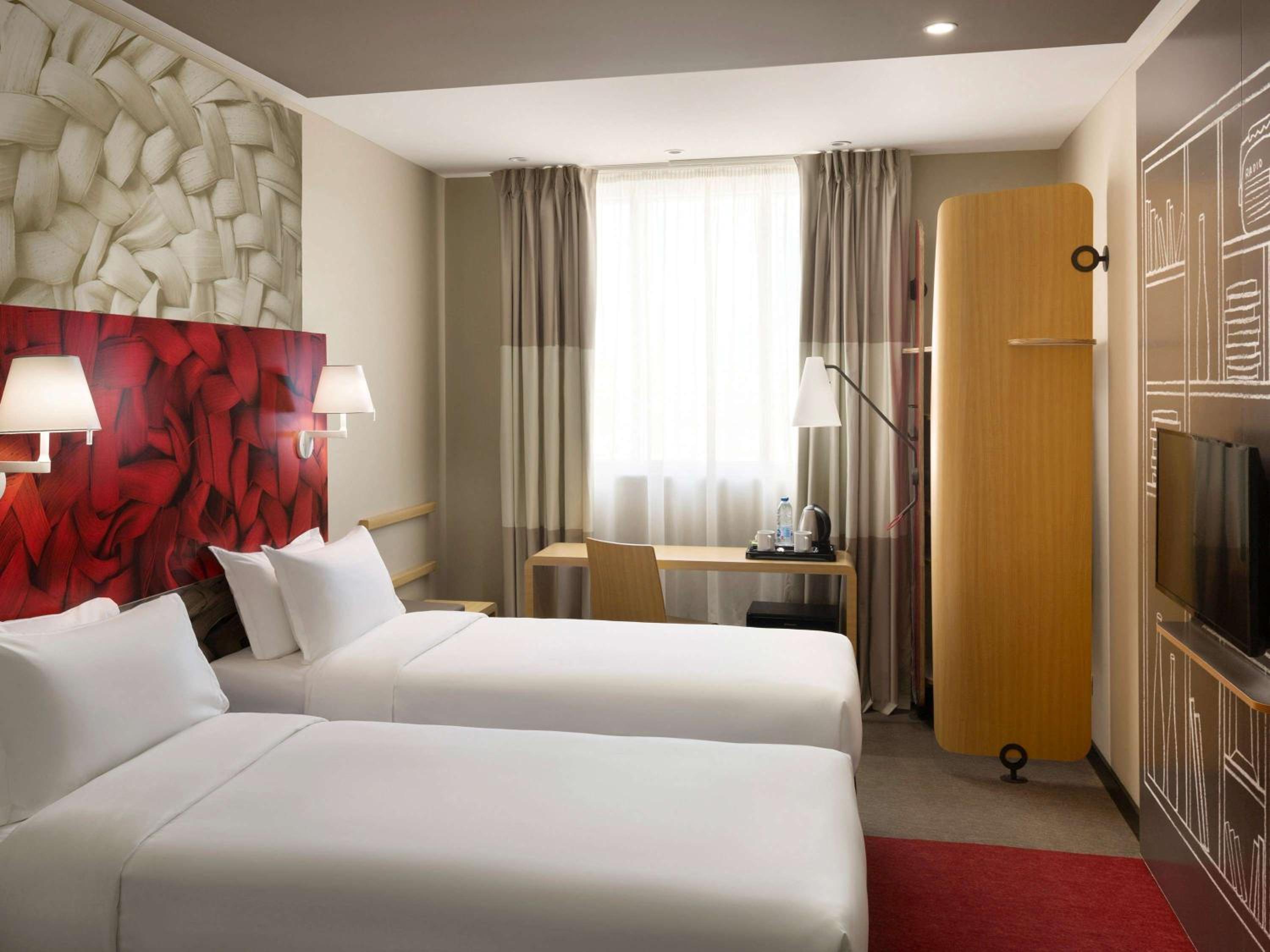 Standard Twin Room - Photo 1